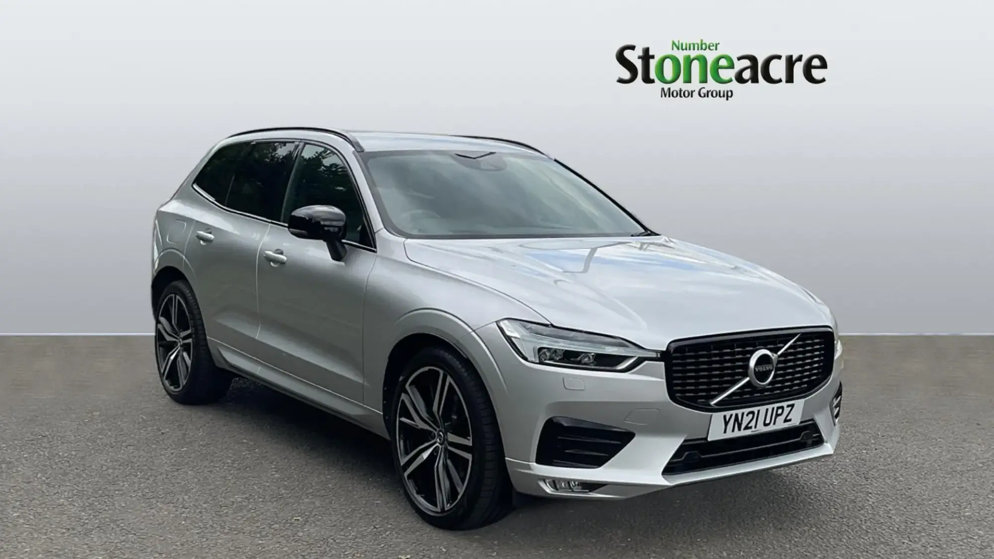 Volvo XC60 R-Design Pro, B6 AWD mild hybrid YN21UPZ Image 1