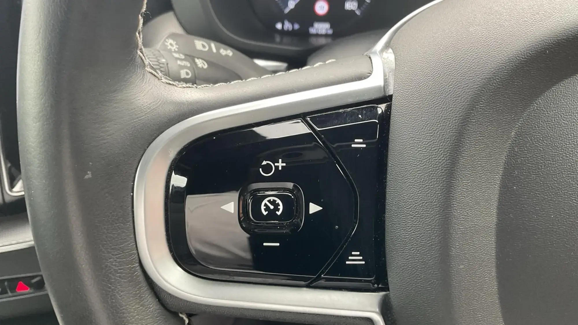 Volvo XC60 Image 21