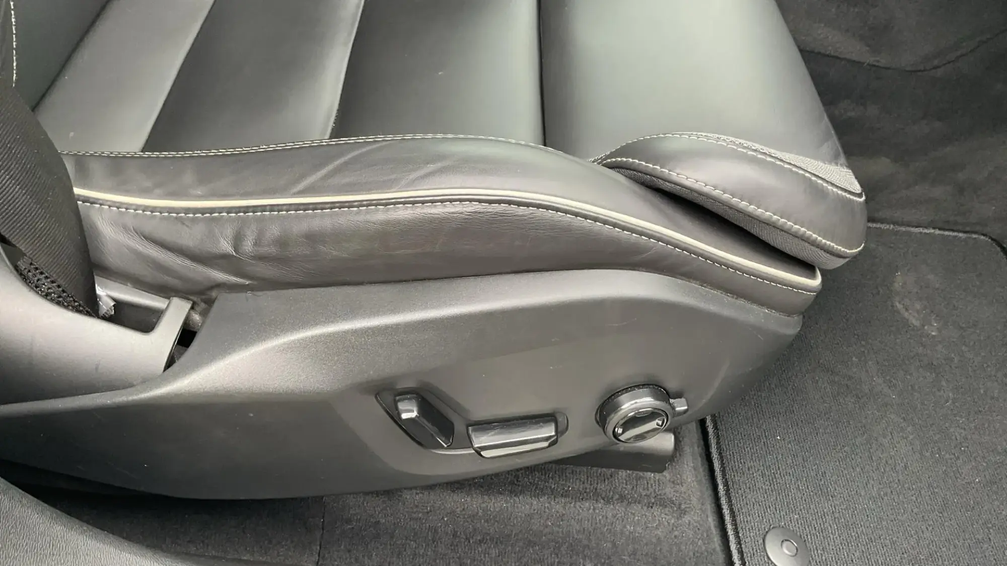 Volvo XC60 Image 30