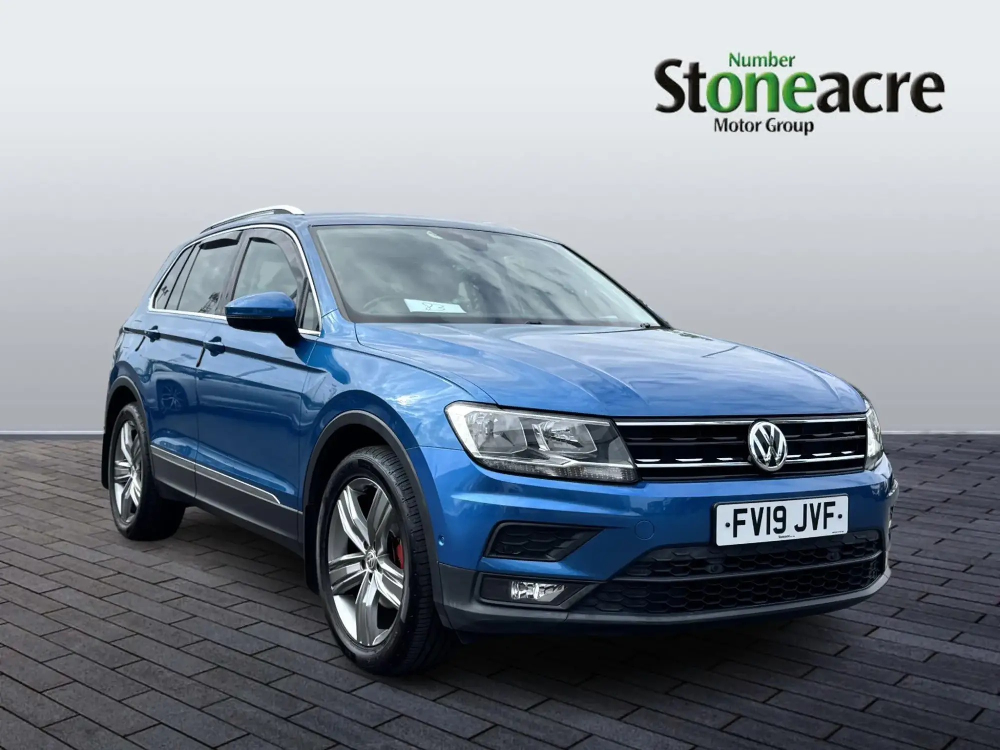 Volkswagen Tiguan 2.0 TDI Match DSG Euro 6 (s/s) 5dr FV19JVF Image 1