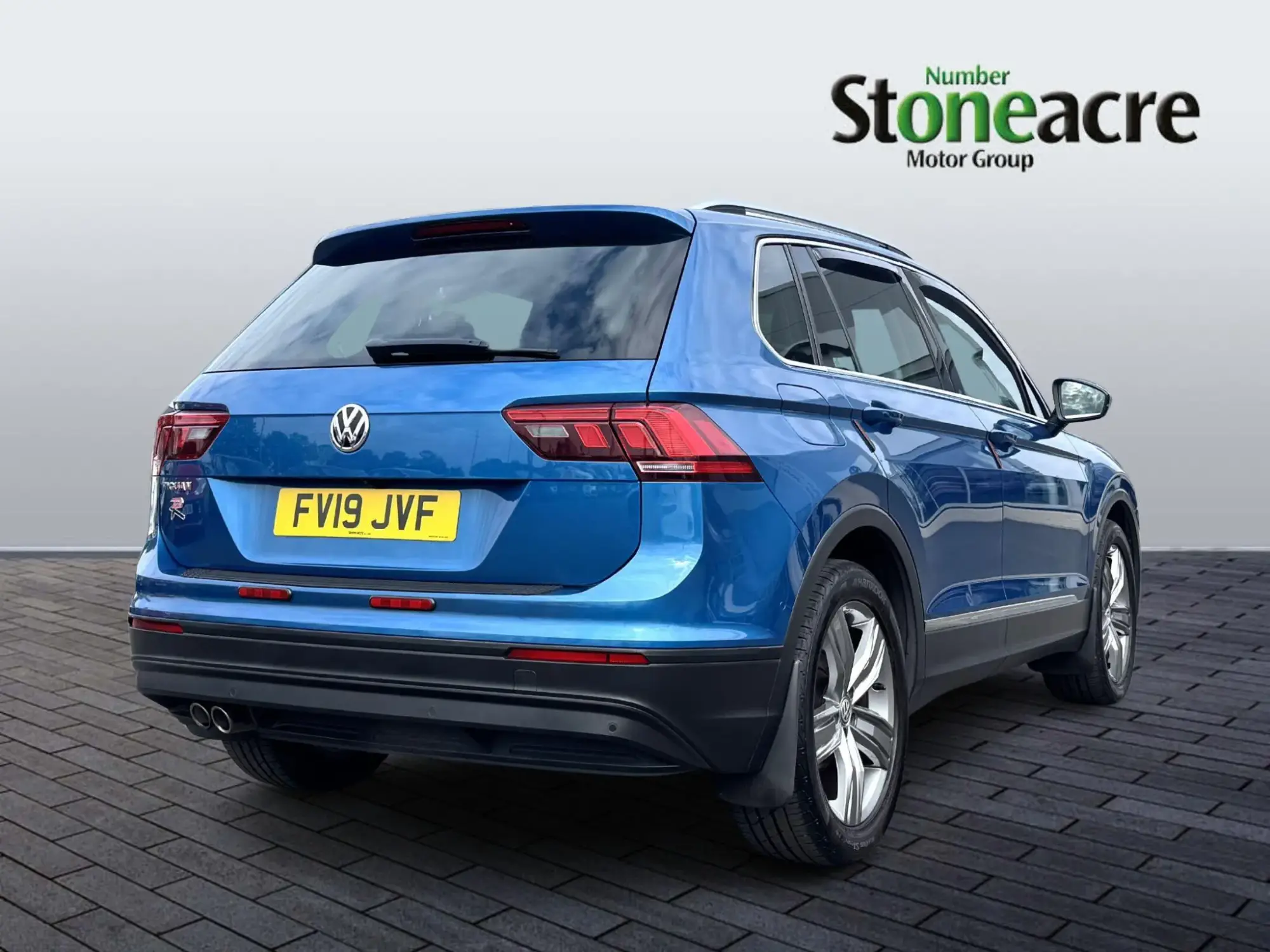 Volkswagen Tiguan 2.0 TDI Match DSG Euro 6 (s/s) 5dr FV19JVF Image 3