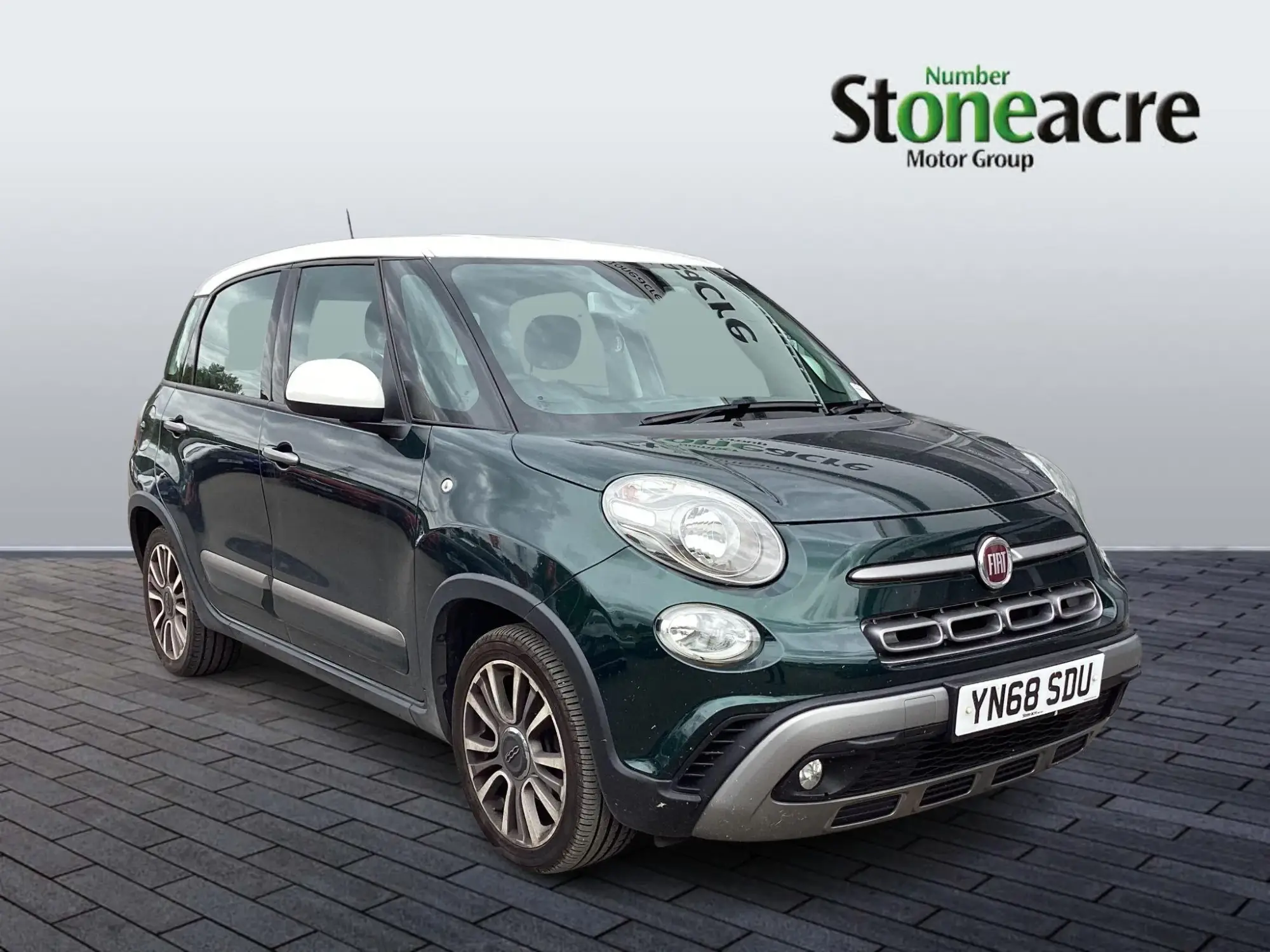 Fiat 500L Image 1 Fiat 500L Image 1