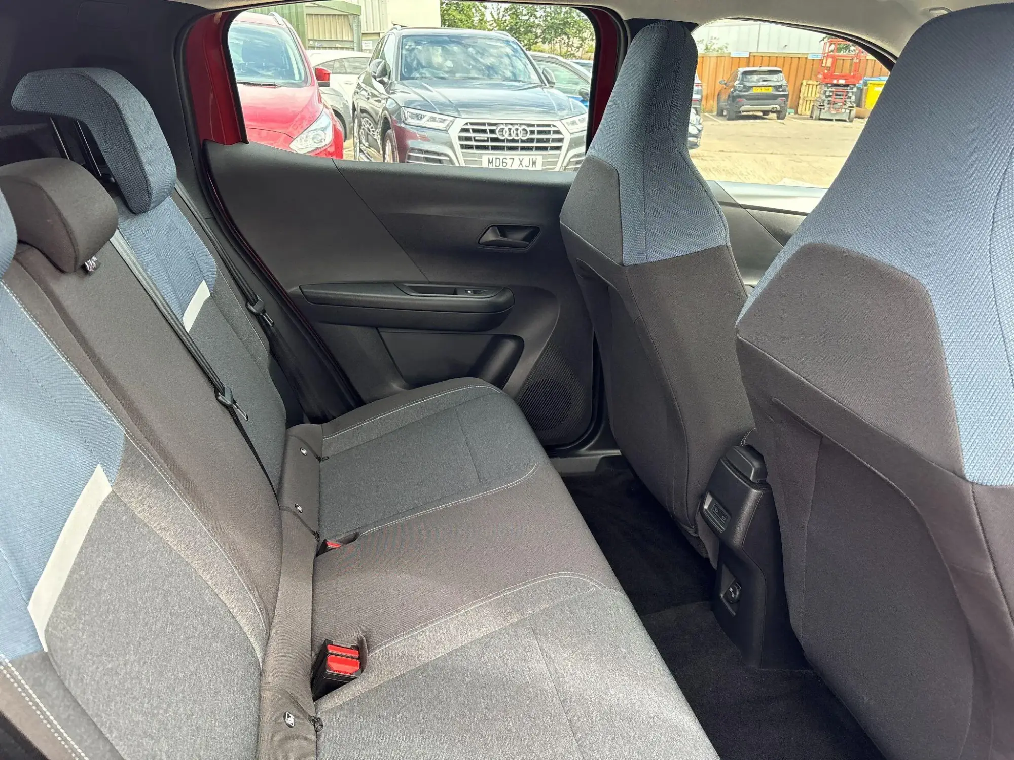 Vauxhall Frontera Electric Image 24