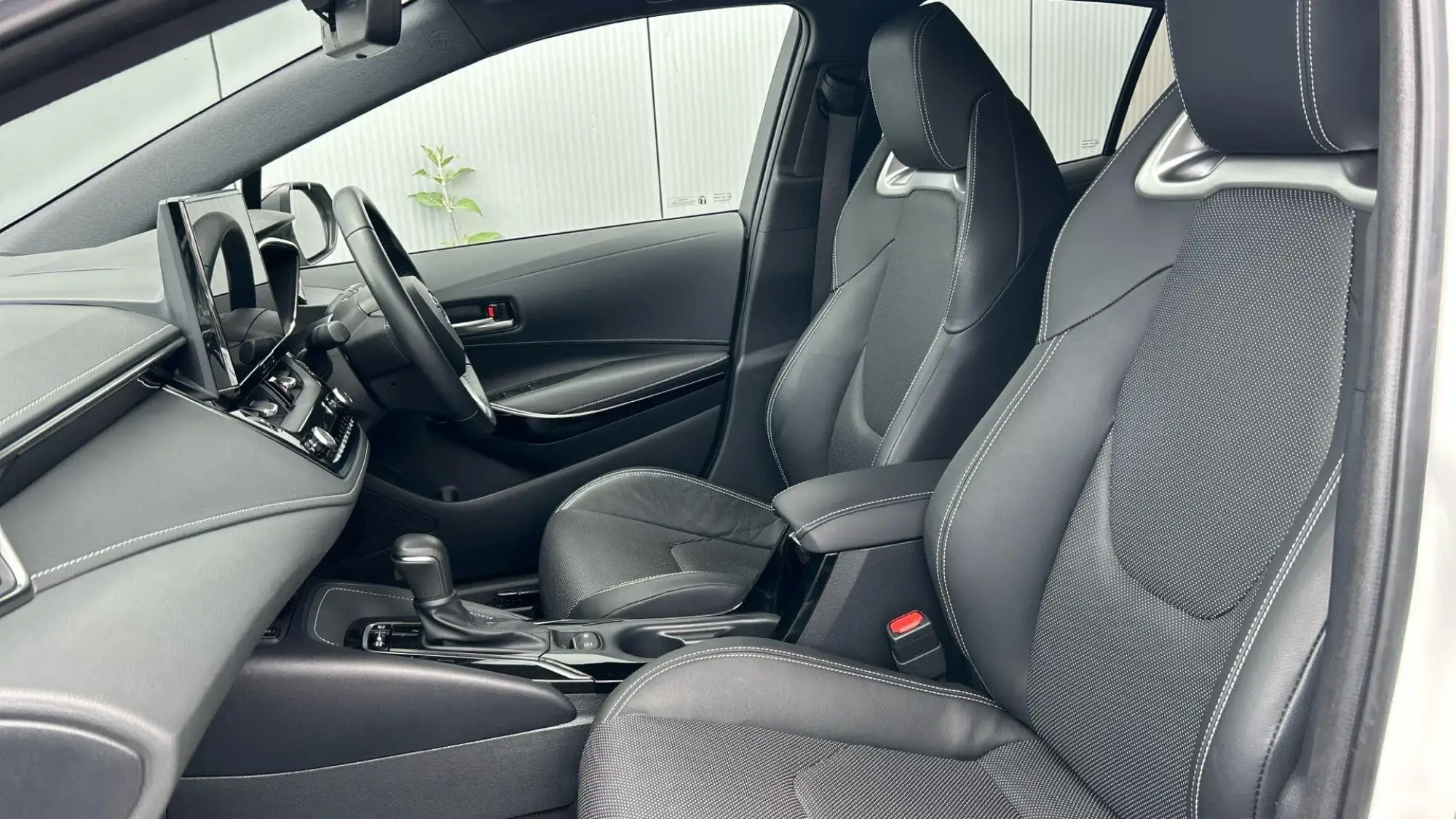 Toyota Corolla Hatchback Image 14 Toyota Corolla Hatchback Image 14