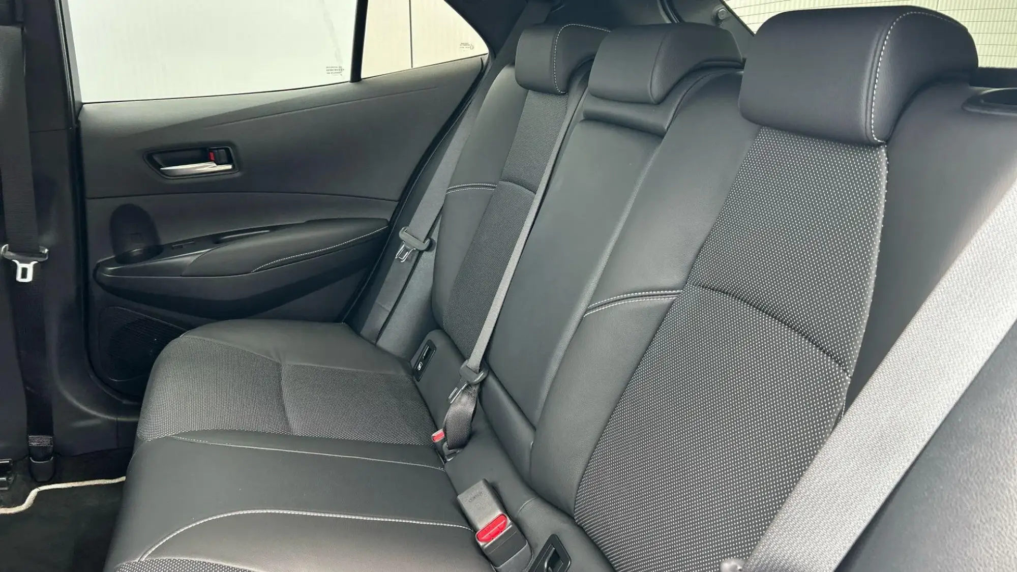 Toyota Corolla Hatchback Image 17 Toyota Corolla Hatchback Image 17