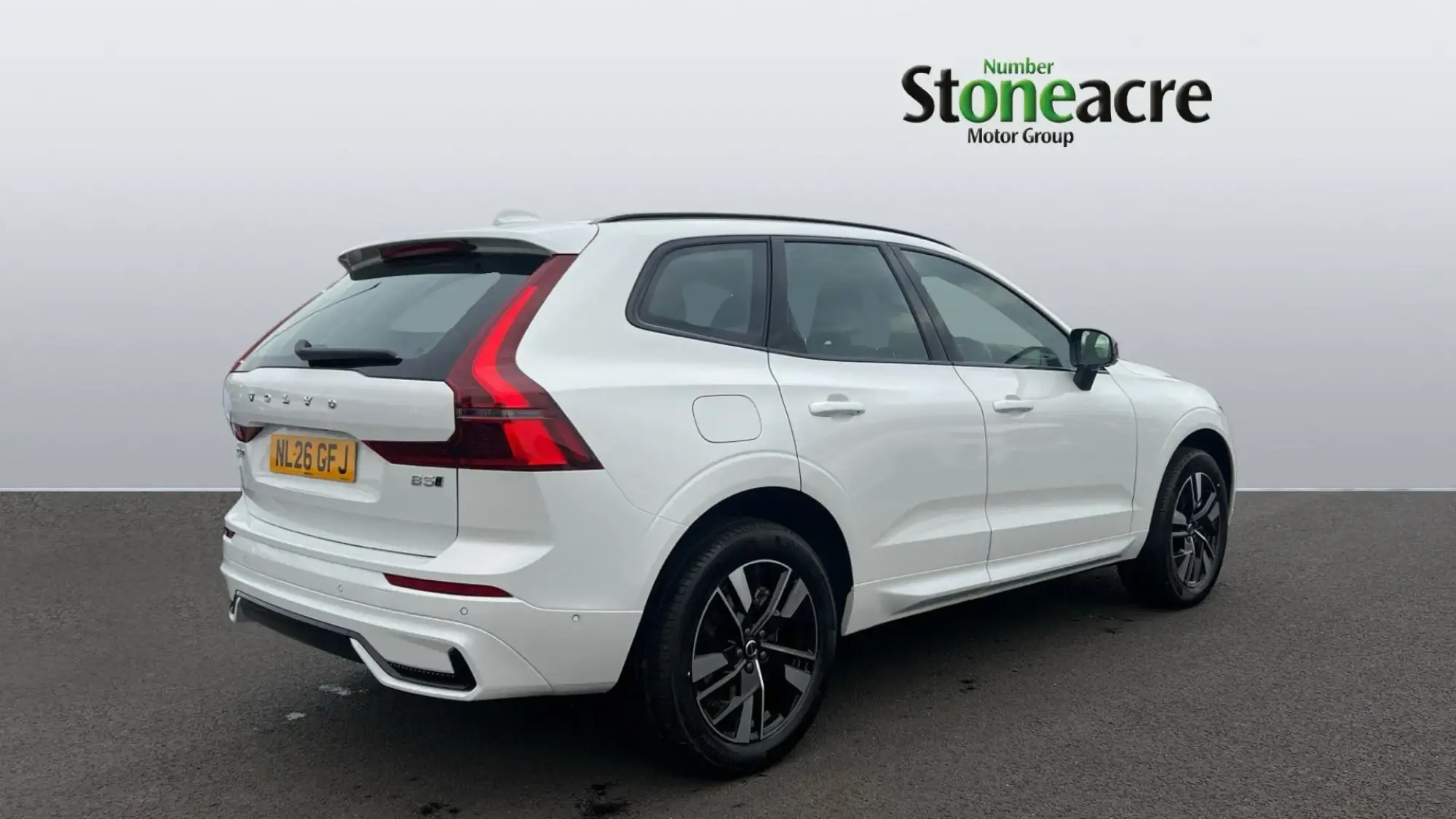 Volvo XC60 2.0 B5 MHEV Plus Auto AWD Euro 6 (s/s) 5dr NL26GFJ Image 2