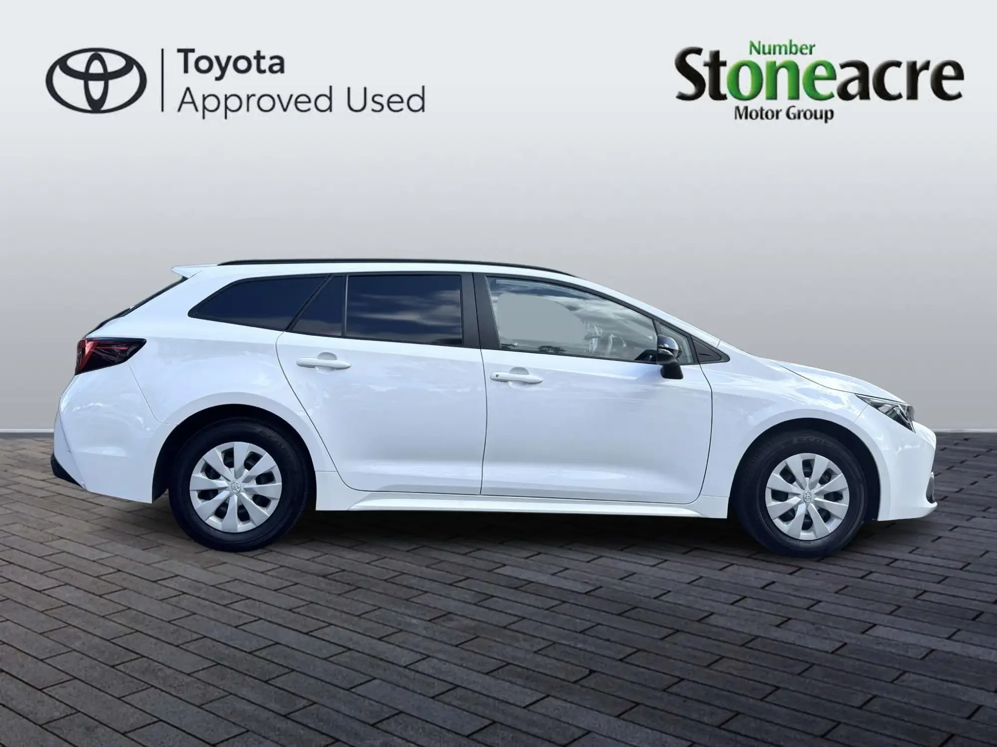Toyota Corolla Commercial 1.8 VVT-h CVT Euro 6 (s/s) 5dr NV26CKA Image 2