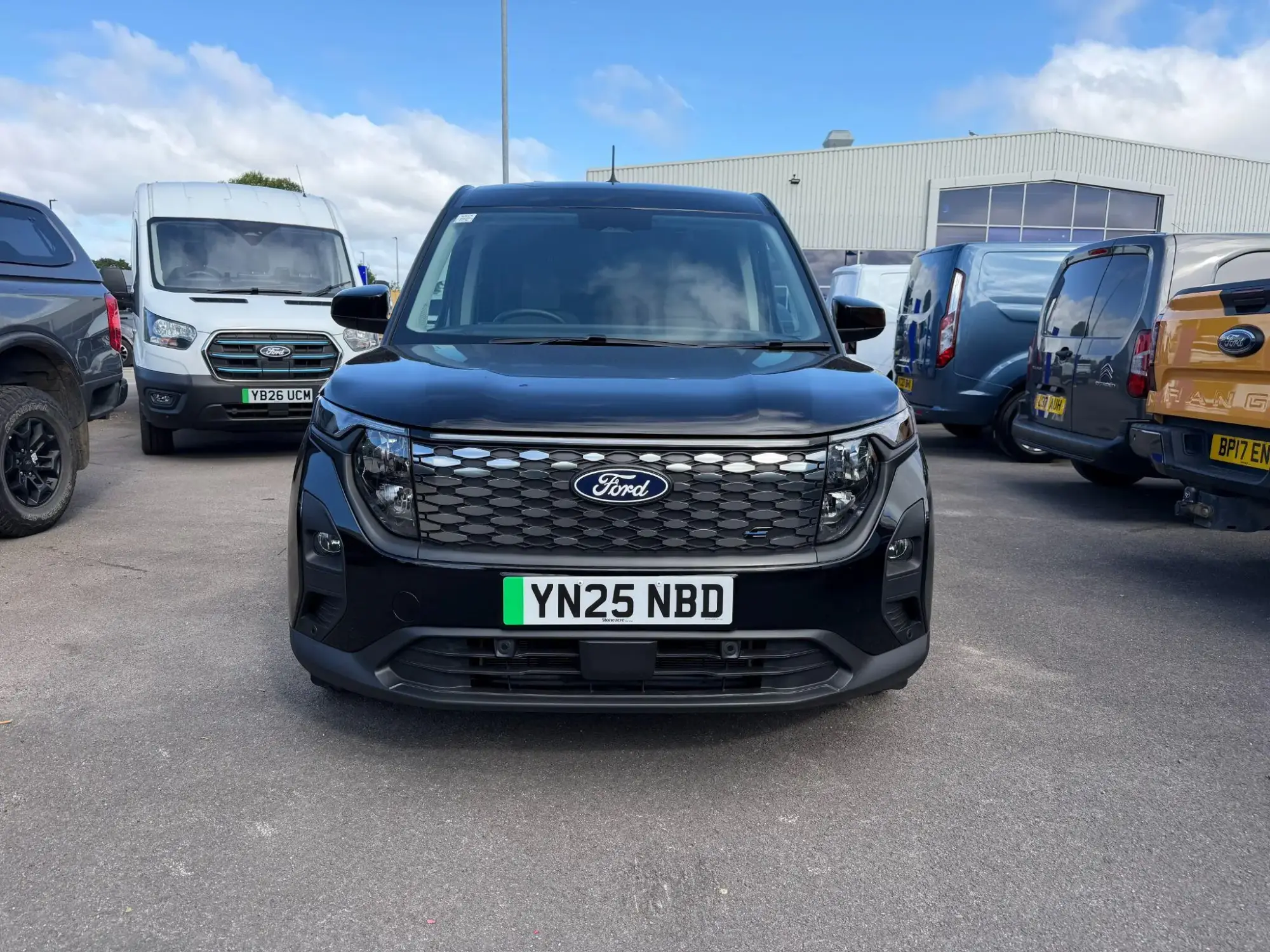 Ford E-Transit Courier 43kWh Limited Auto SWB 5dr YN25NBD Image 2
