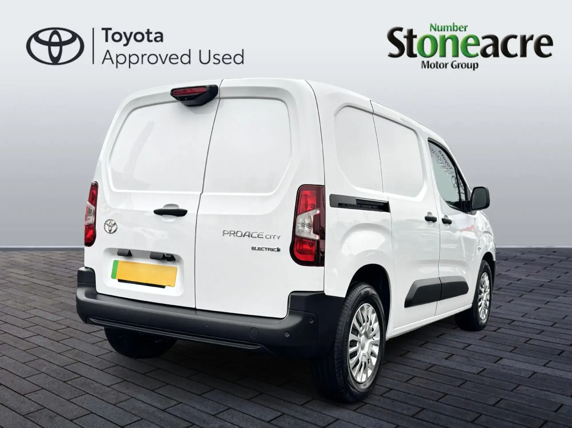 Toyota Proace City 50kWh Icon Long Panel Van Auto LWB 6dr NV26CMY Image 3