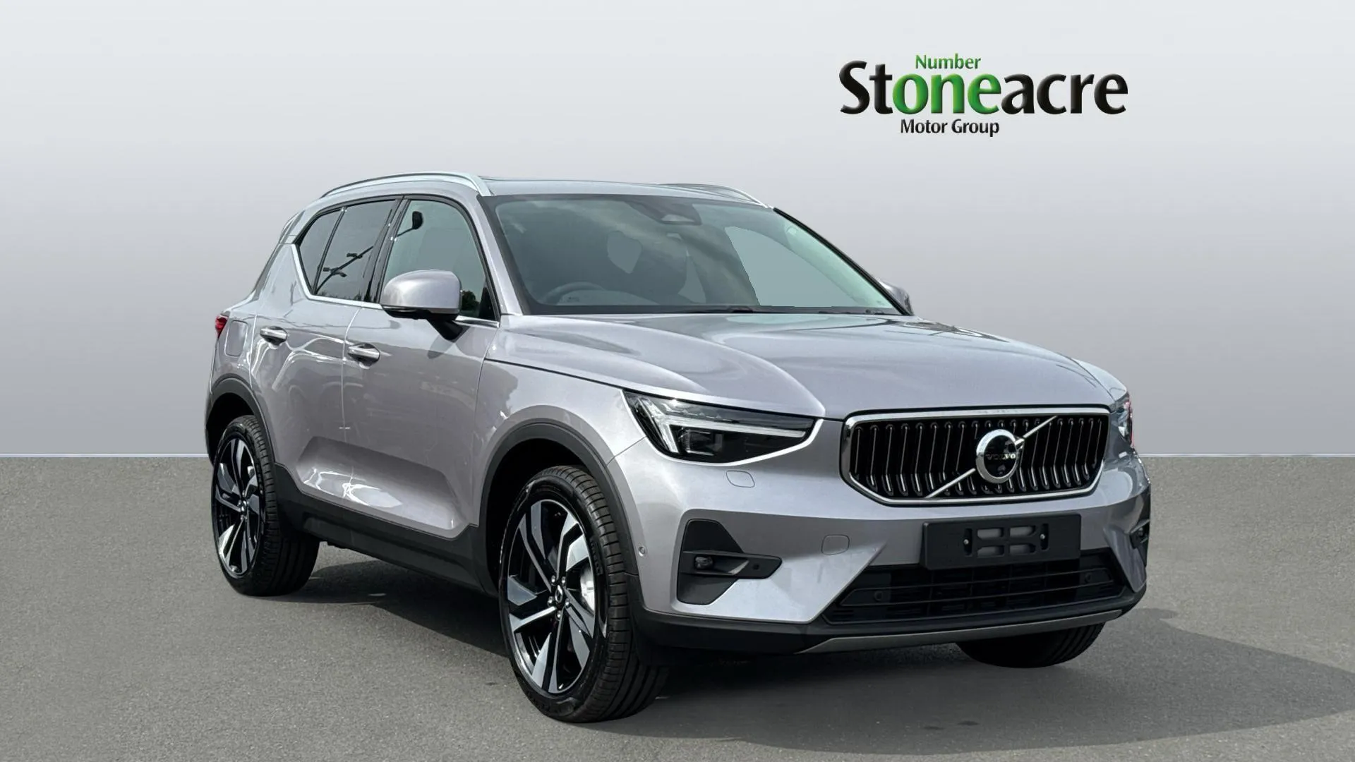 Volvo XC40 listing photo