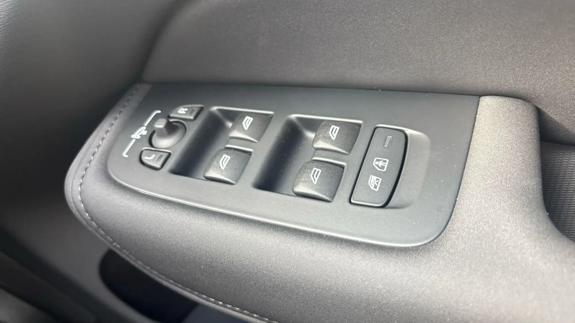 Volvo XC60 Image 22 Volvo XC60 Image 22