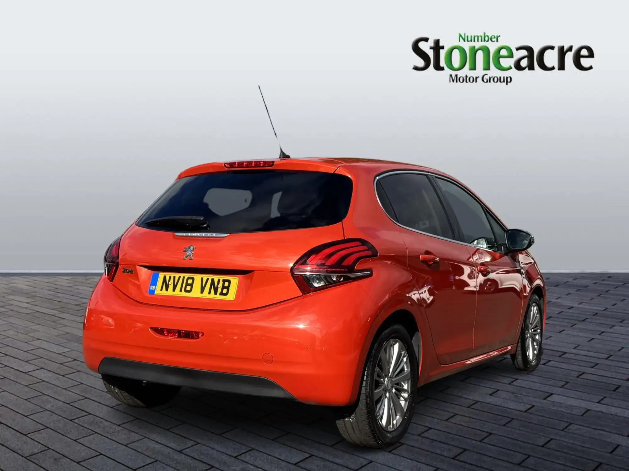 Peugeot 208 1.2 PureTech Allure Hatchback 5dr Petrol Manual Euro 6 (s/s) (82 ps) NV18VNB Image 3