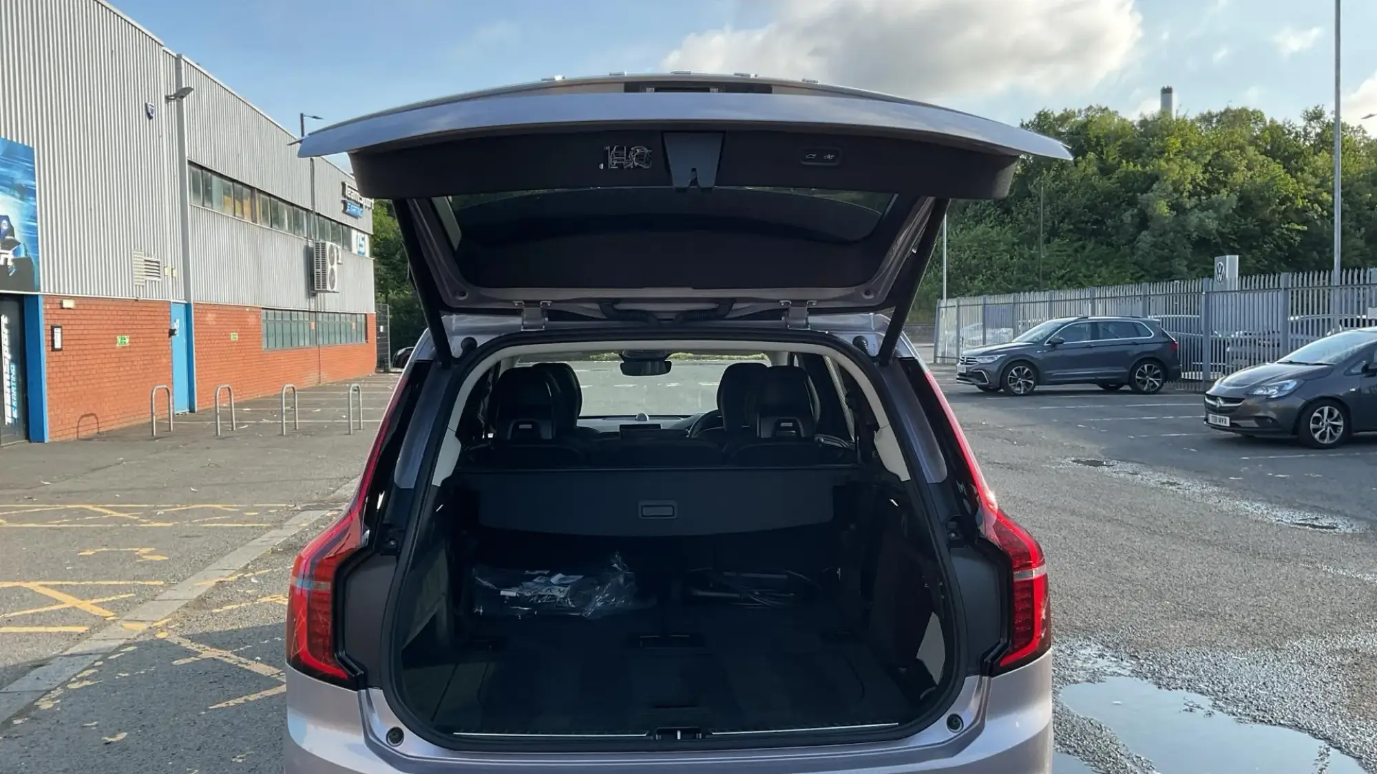 Volvo XC90 Plug-In Hybrid Image 13 Volvo XC90 Plug-In Hybrid Image 13