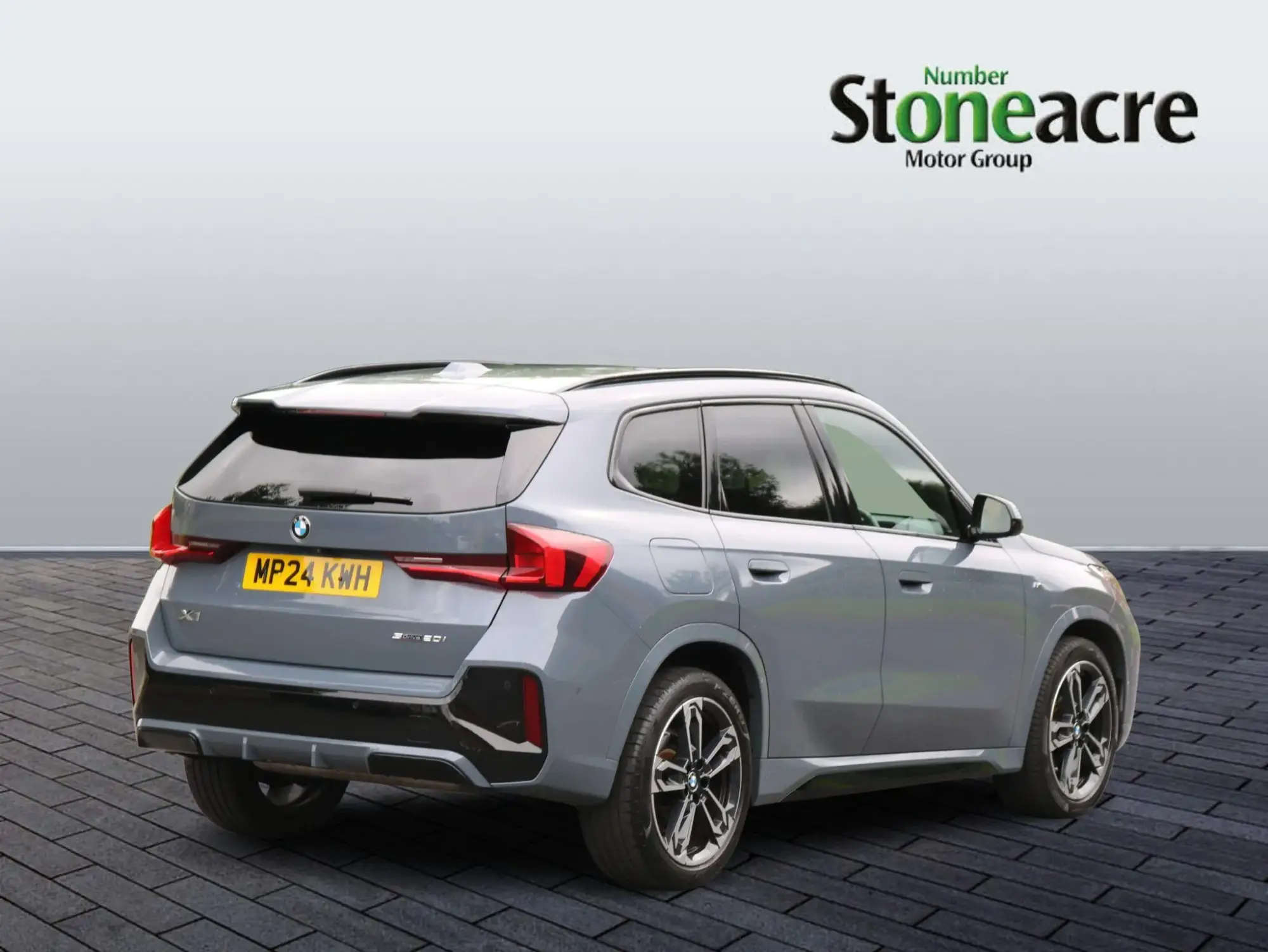 BMW X1 1.5 20i MHT M Sport DCT sDrive Euro 6 (s/s) 5dr MP24KWH Image 3