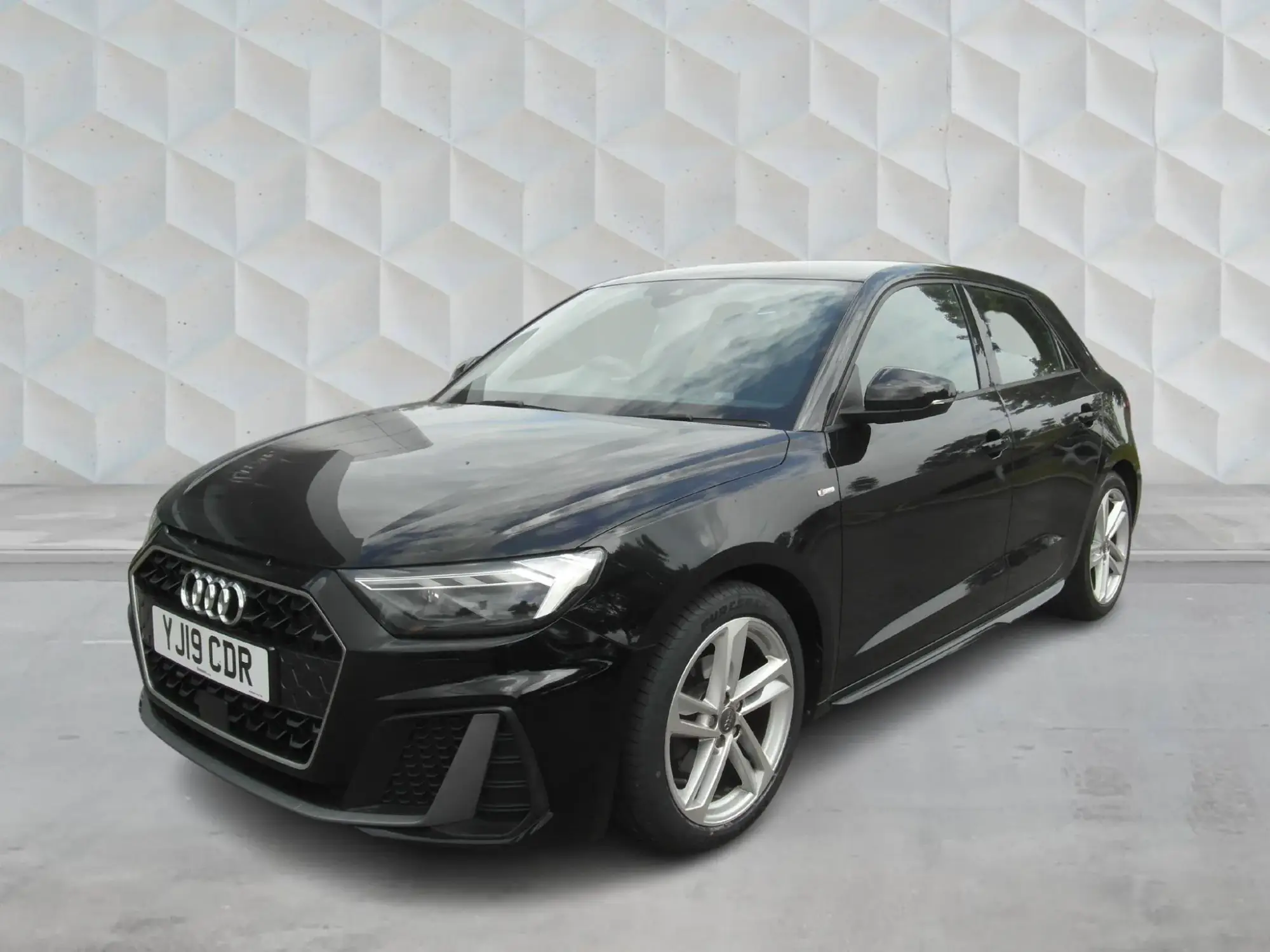 Audi A1 35 TFSI S Line 5dr YJ19CDR Image 3