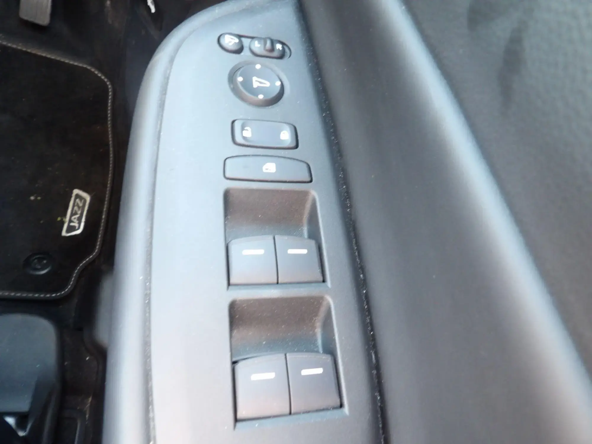 Honda Jazz Hybrid Image 20 Honda Jazz Hybrid Image 20