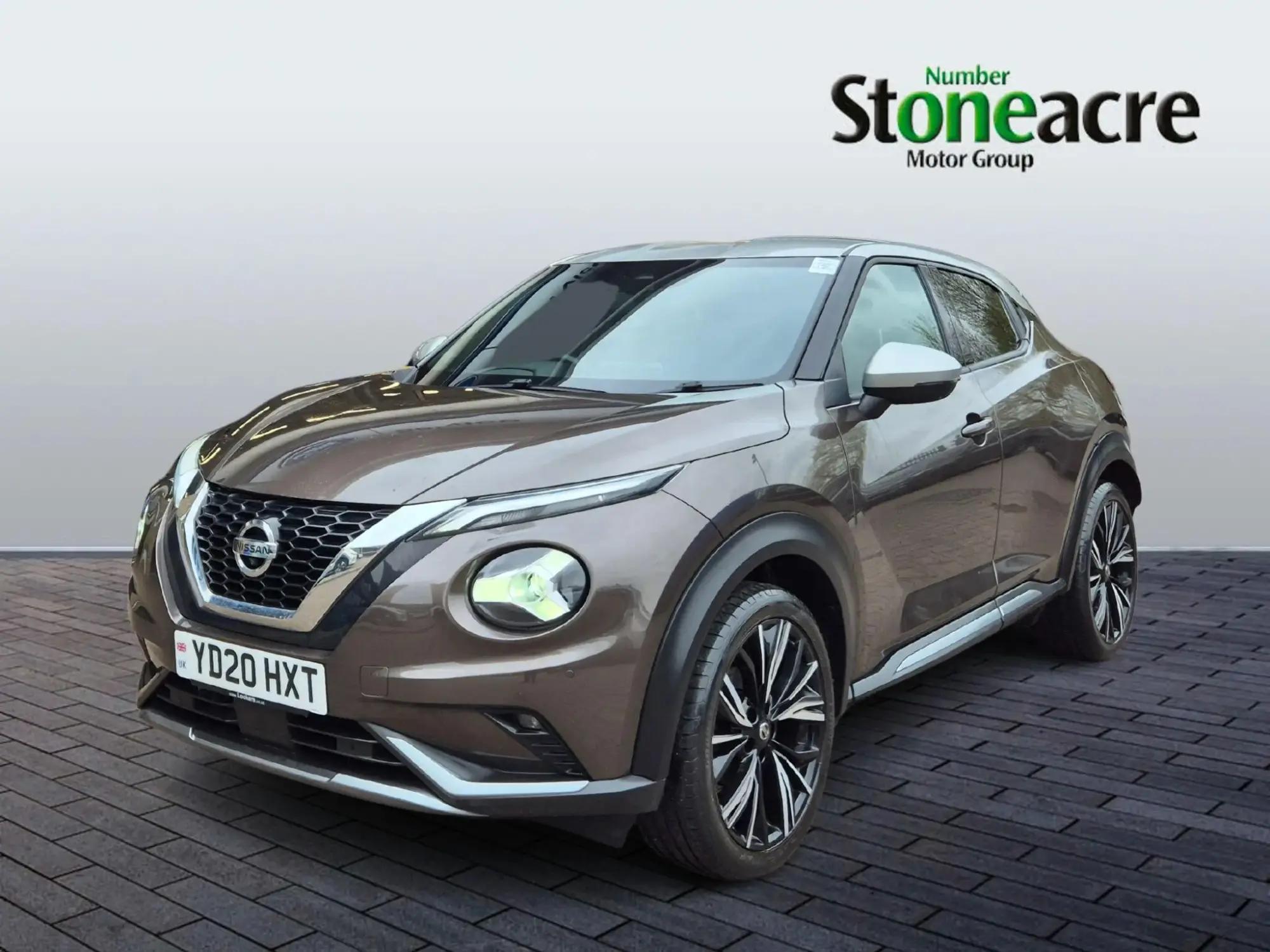 Nissan Juke 1.0 DIG-T Tekna+ SUV 5dr Petrol Manual Euro 6 (s/s) (114 ps) YD20HXT Image 3