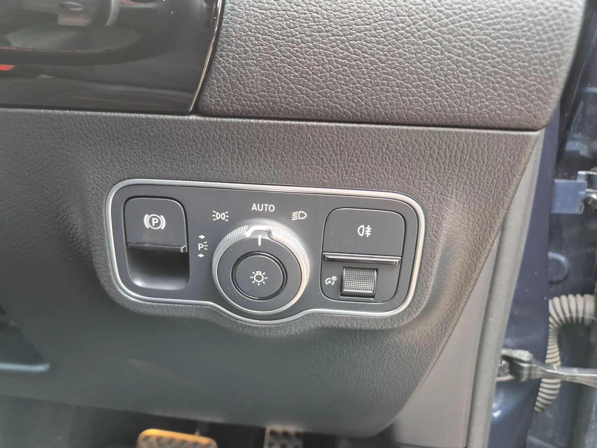 Mercedes-Benz GLA Image 16 Mercedes-Benz GLA Image 16