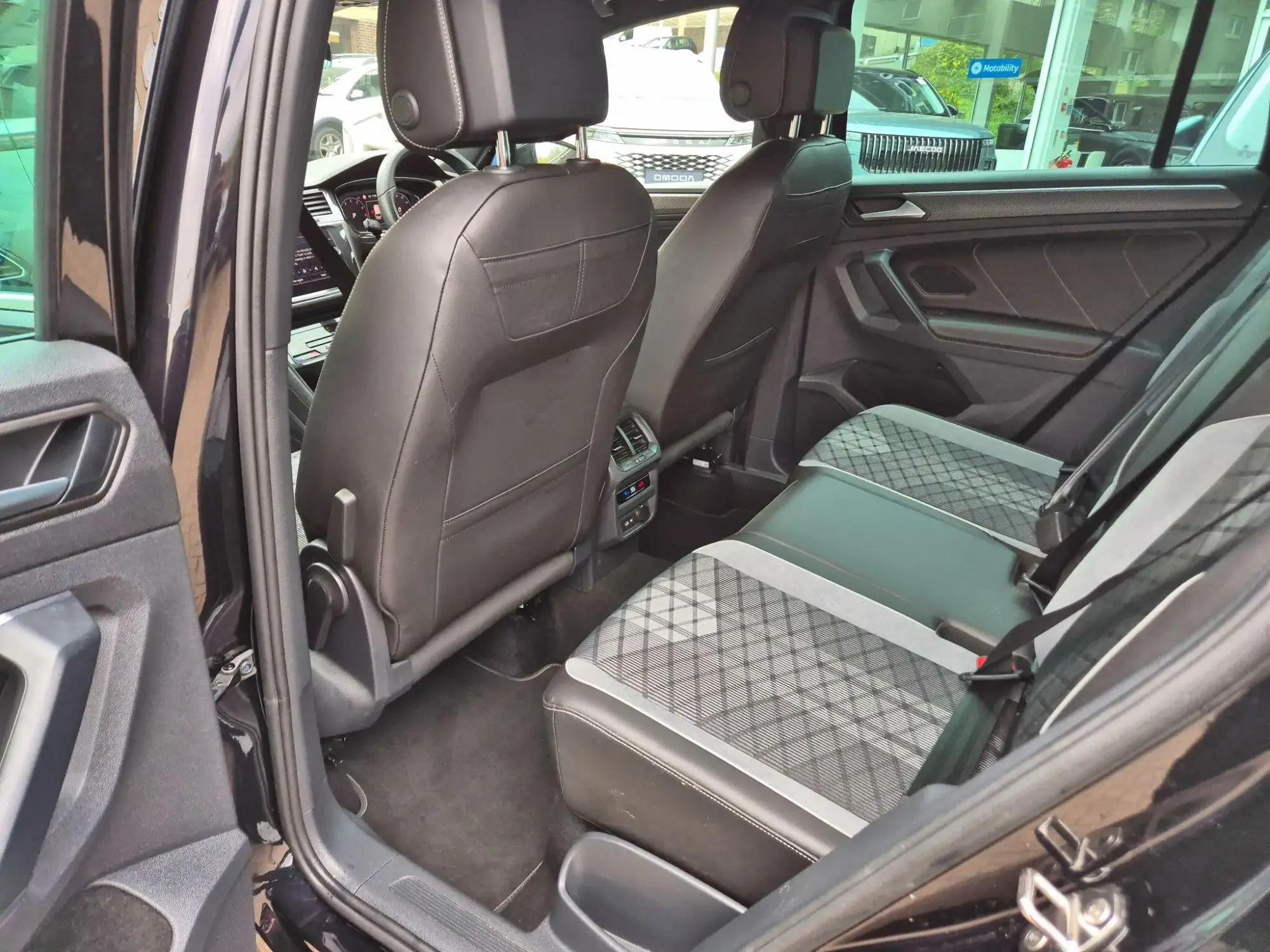 Volkswagen Tiguan Image 17 Volkswagen Tiguan Image 17