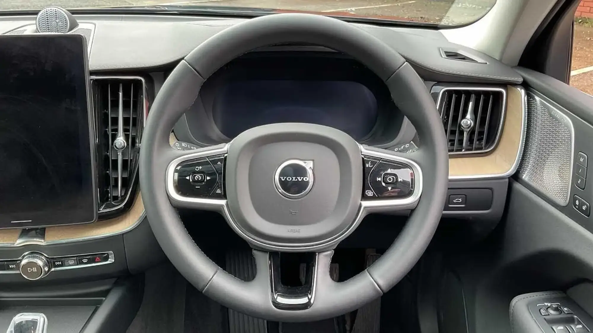 Volvo XC60 Image 10