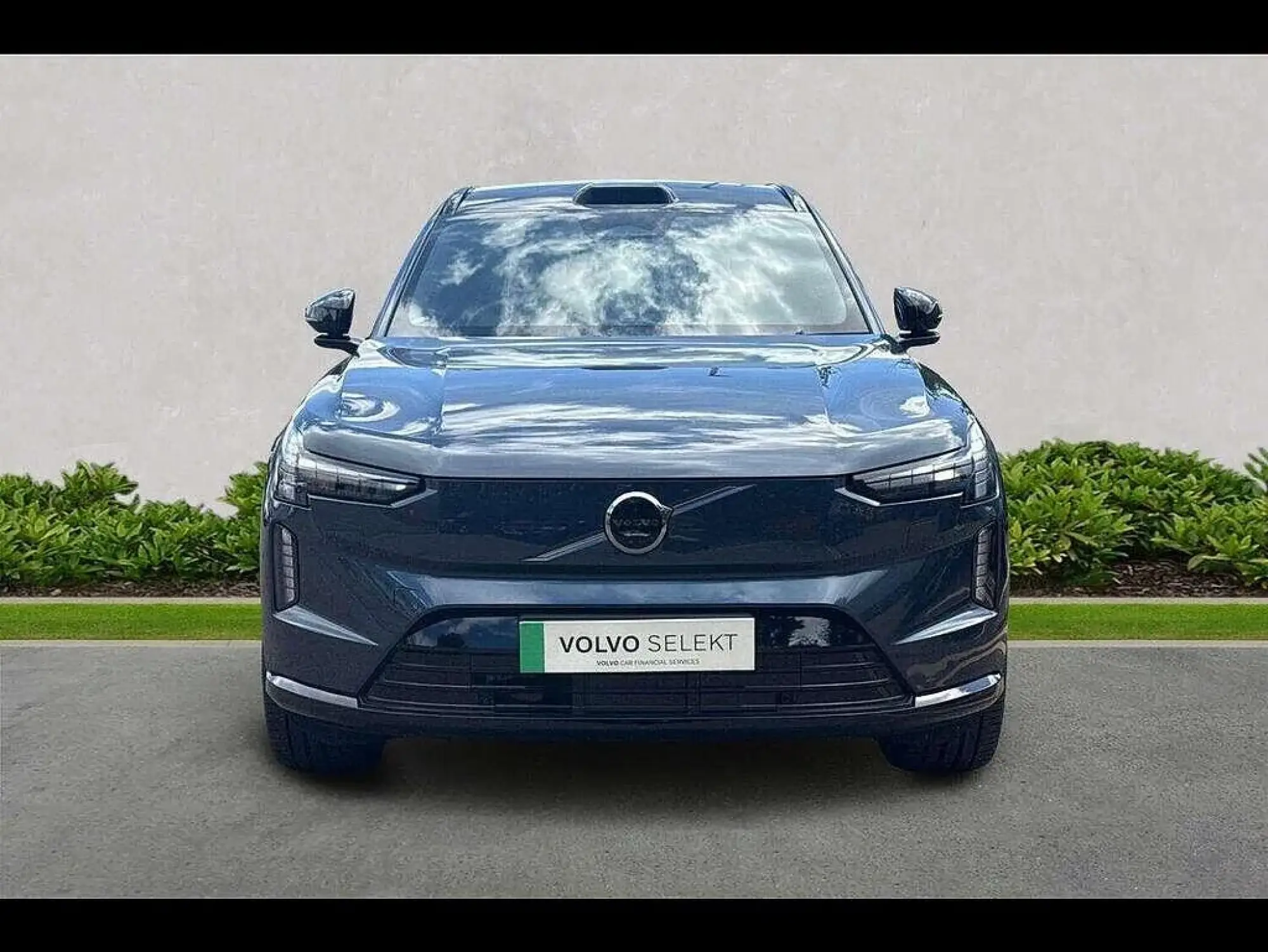 Volvo EX90 Image 5