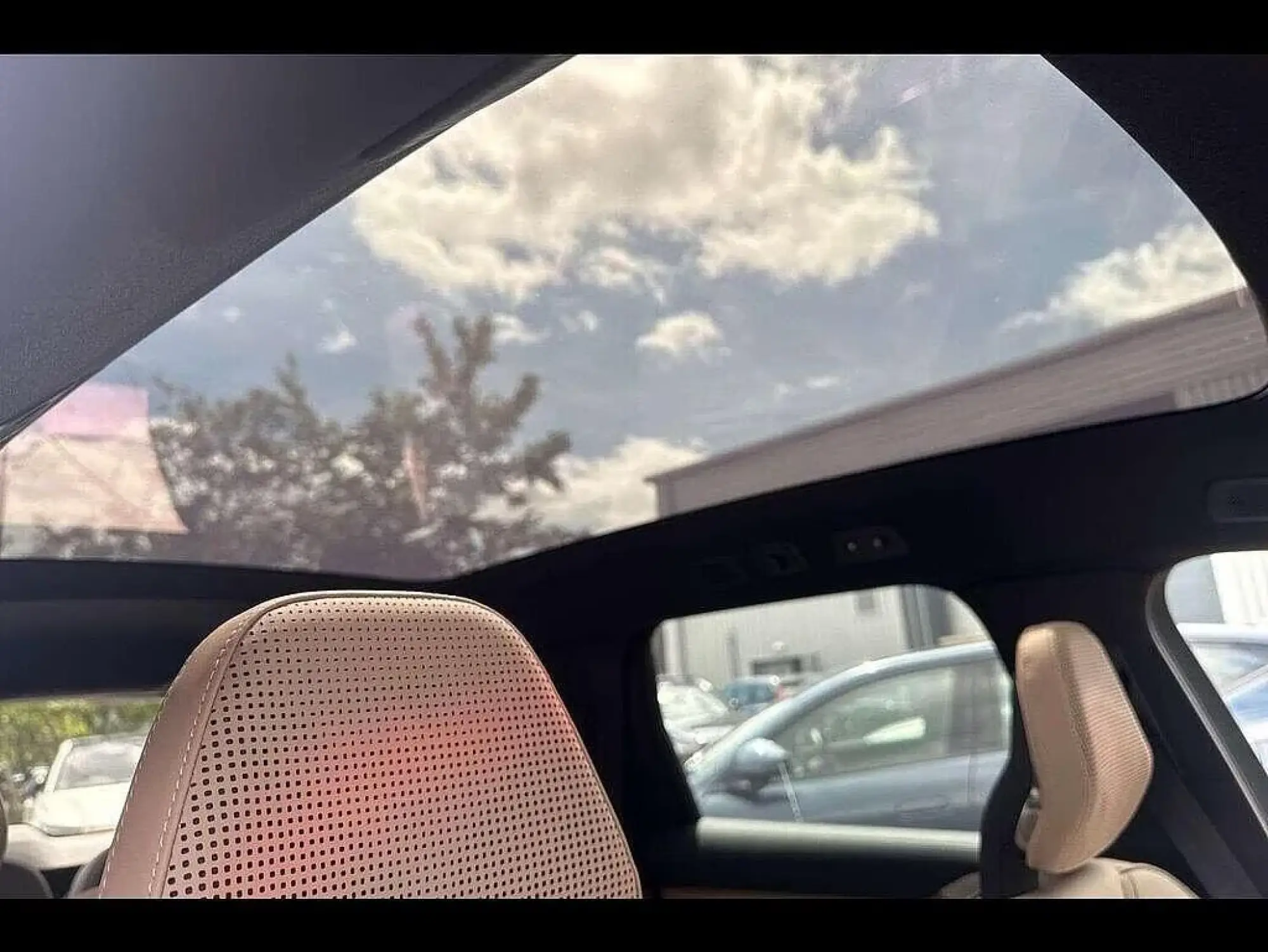 Volvo EX90 Image 30