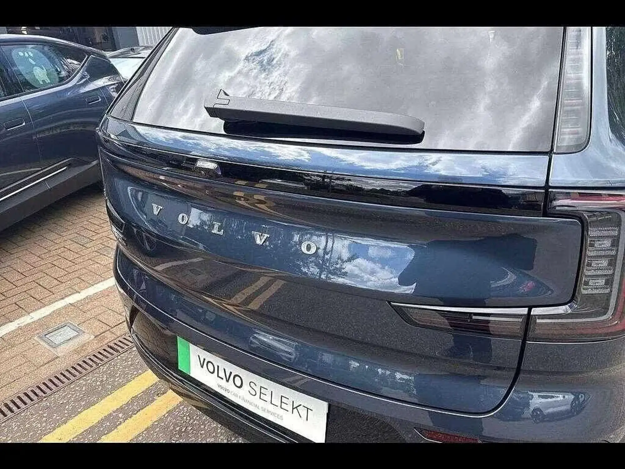 Volvo EX90 Image 34
