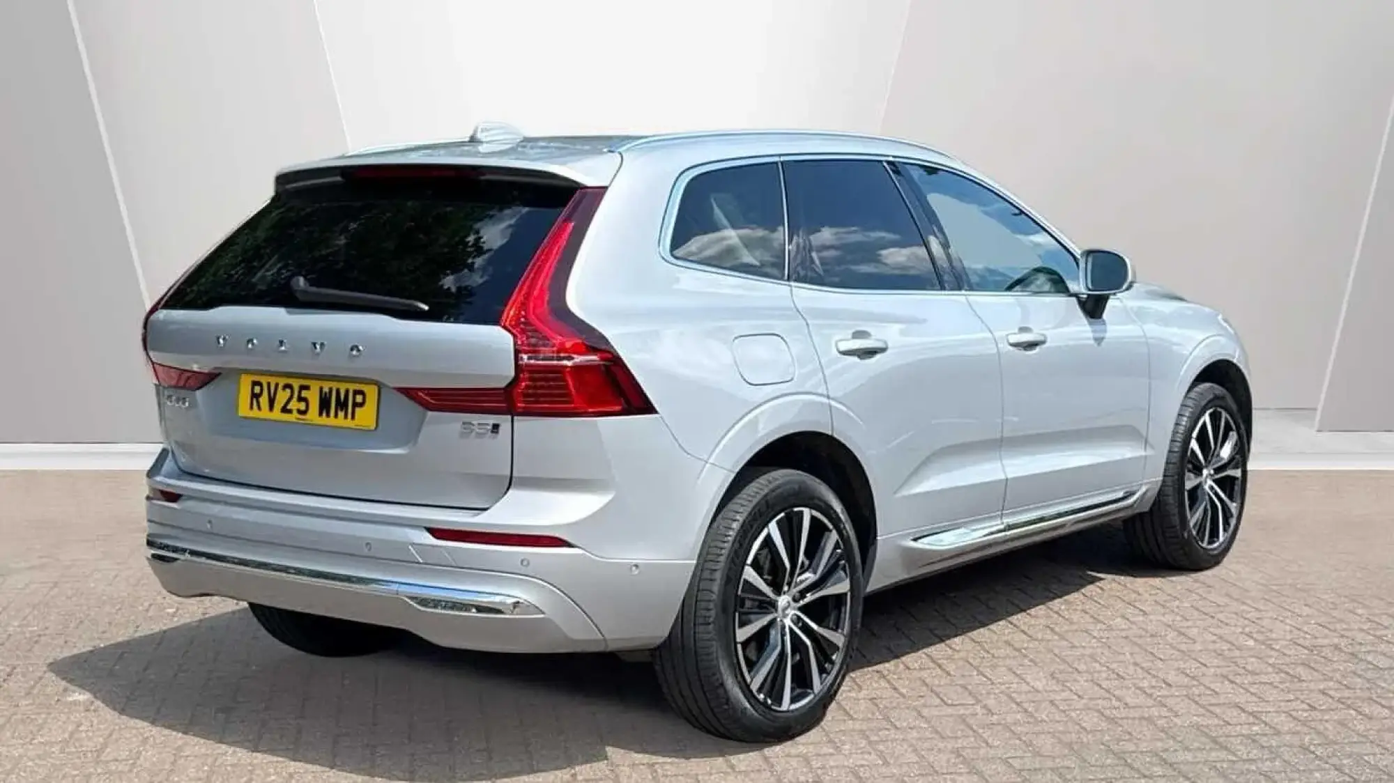 Volvo XC60 Image 2 Volvo XC60 Image 2