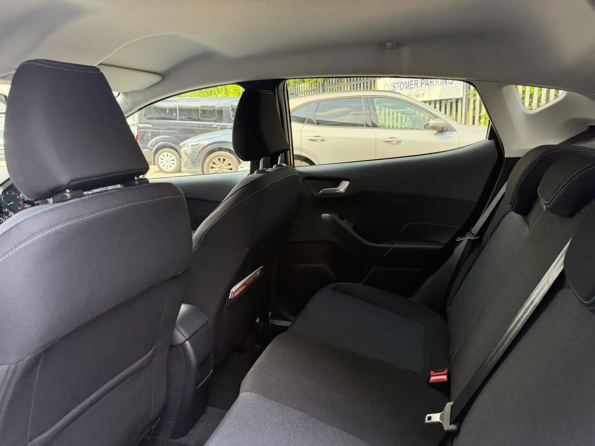 Ford Fiesta Image 13