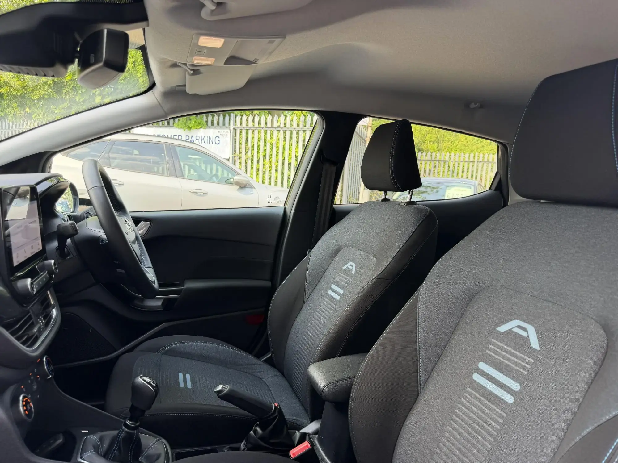 Ford Fiesta Image 11