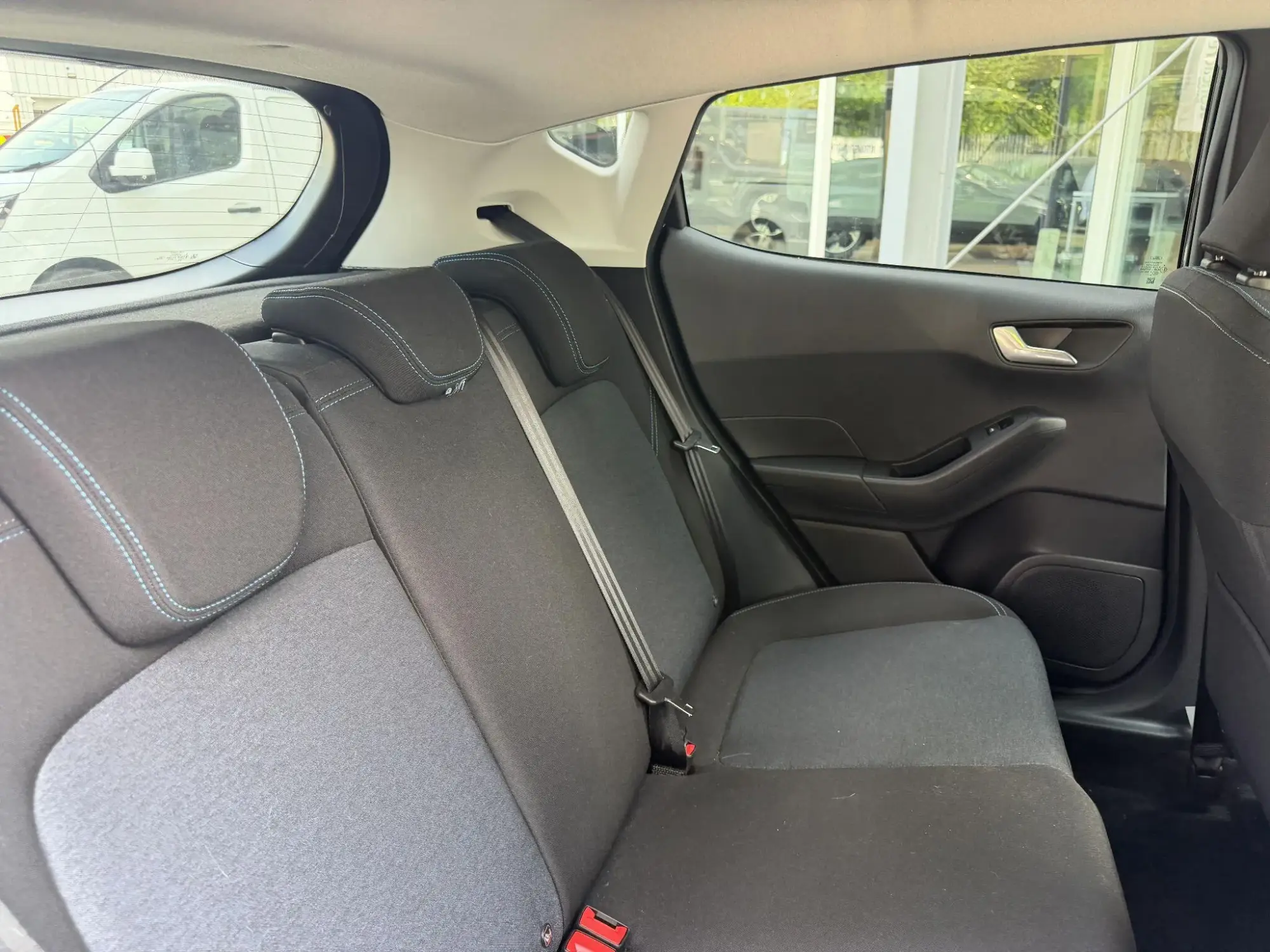 Ford Fiesta Image 15
