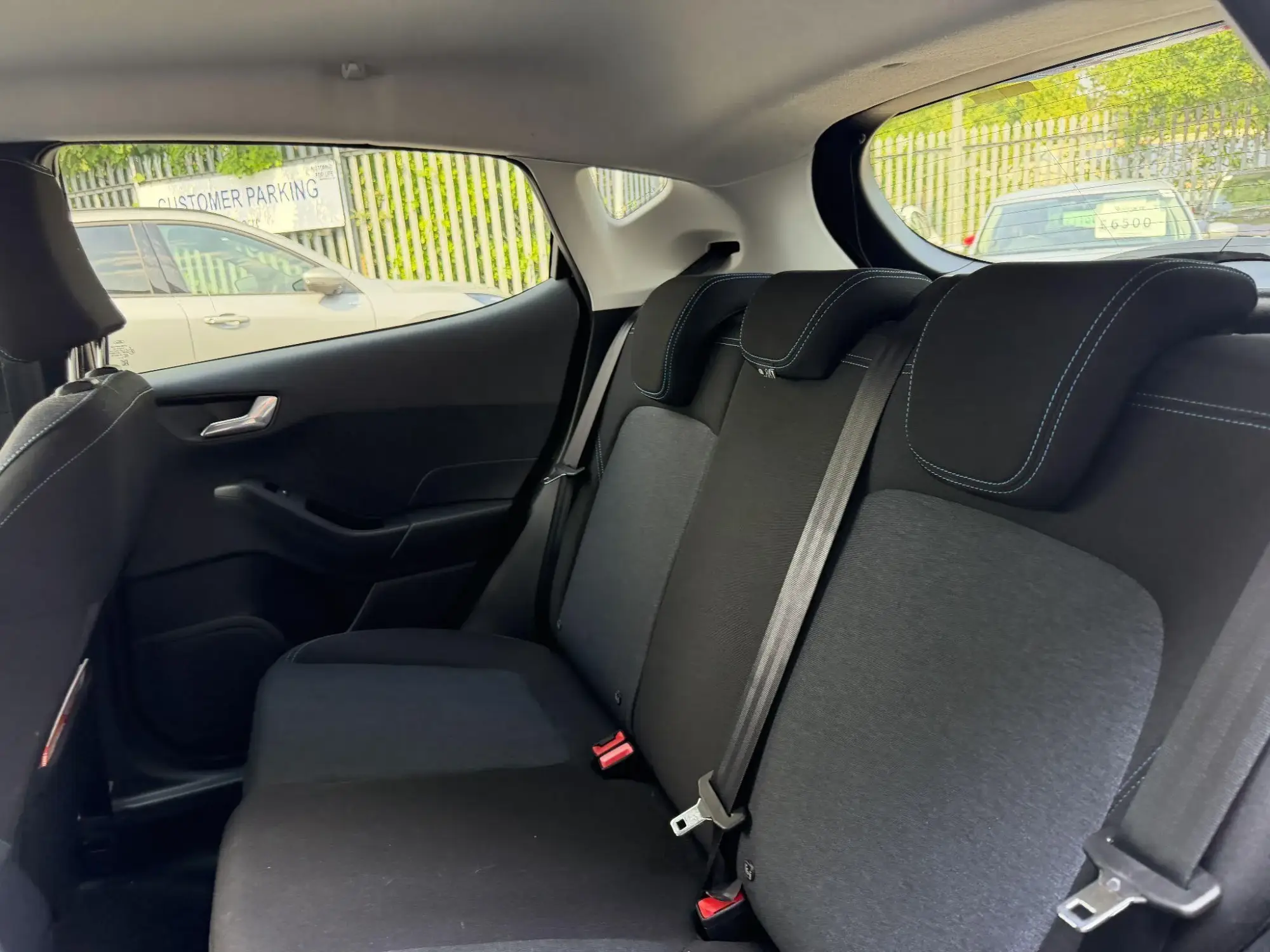 Ford Fiesta Image 16