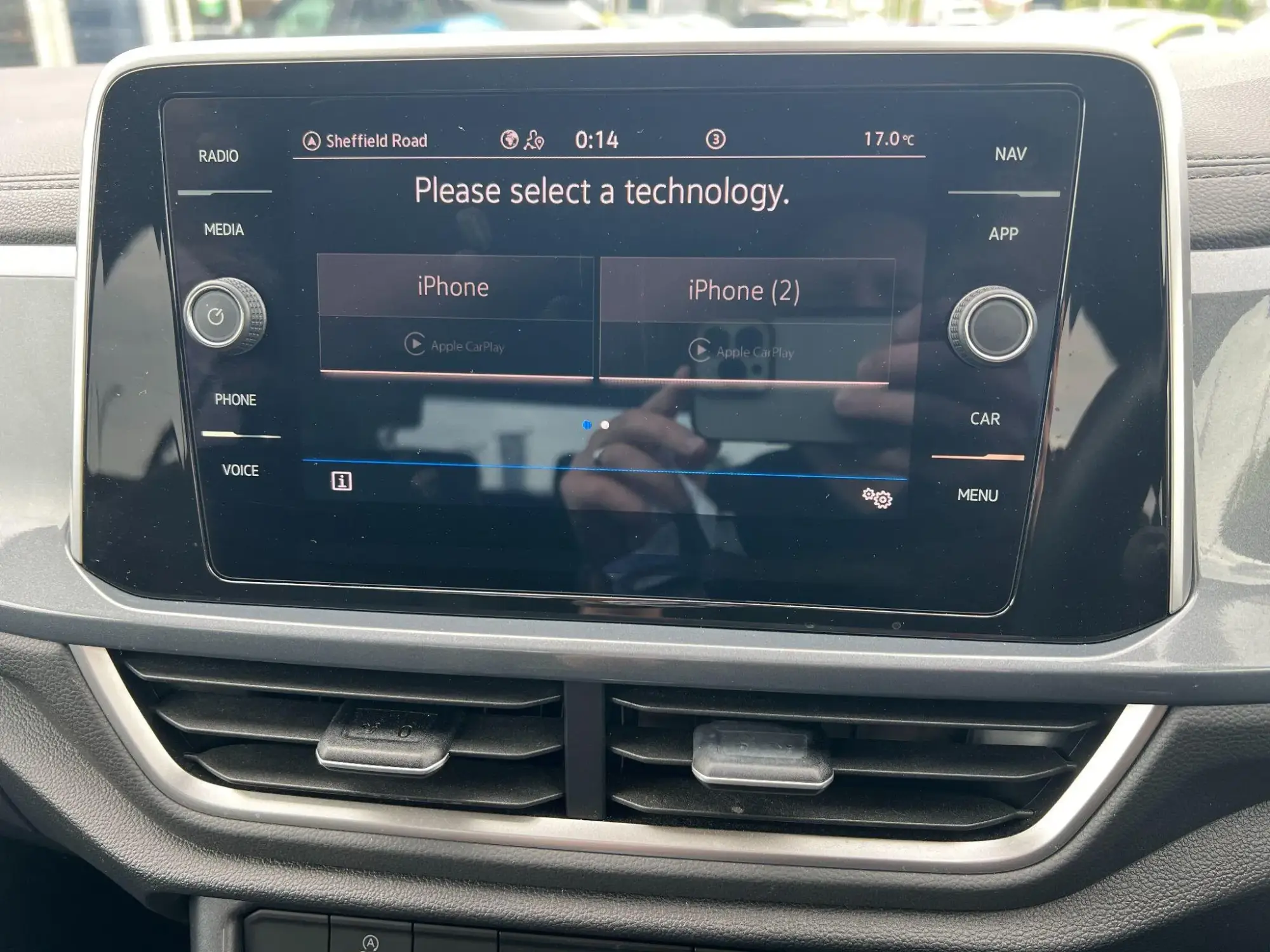 Volkswagen T-Roc Image 23