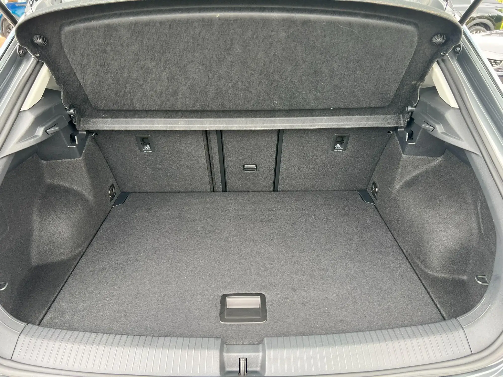 Volkswagen T-Roc Image 28