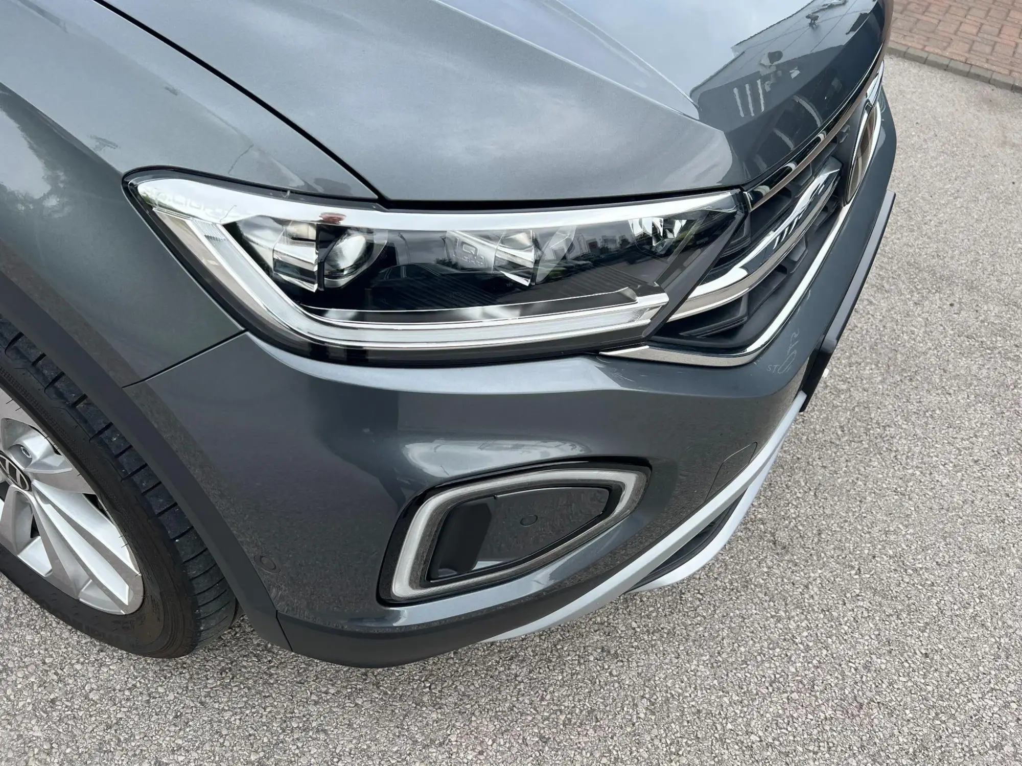 Volkswagen T-Roc Image 34