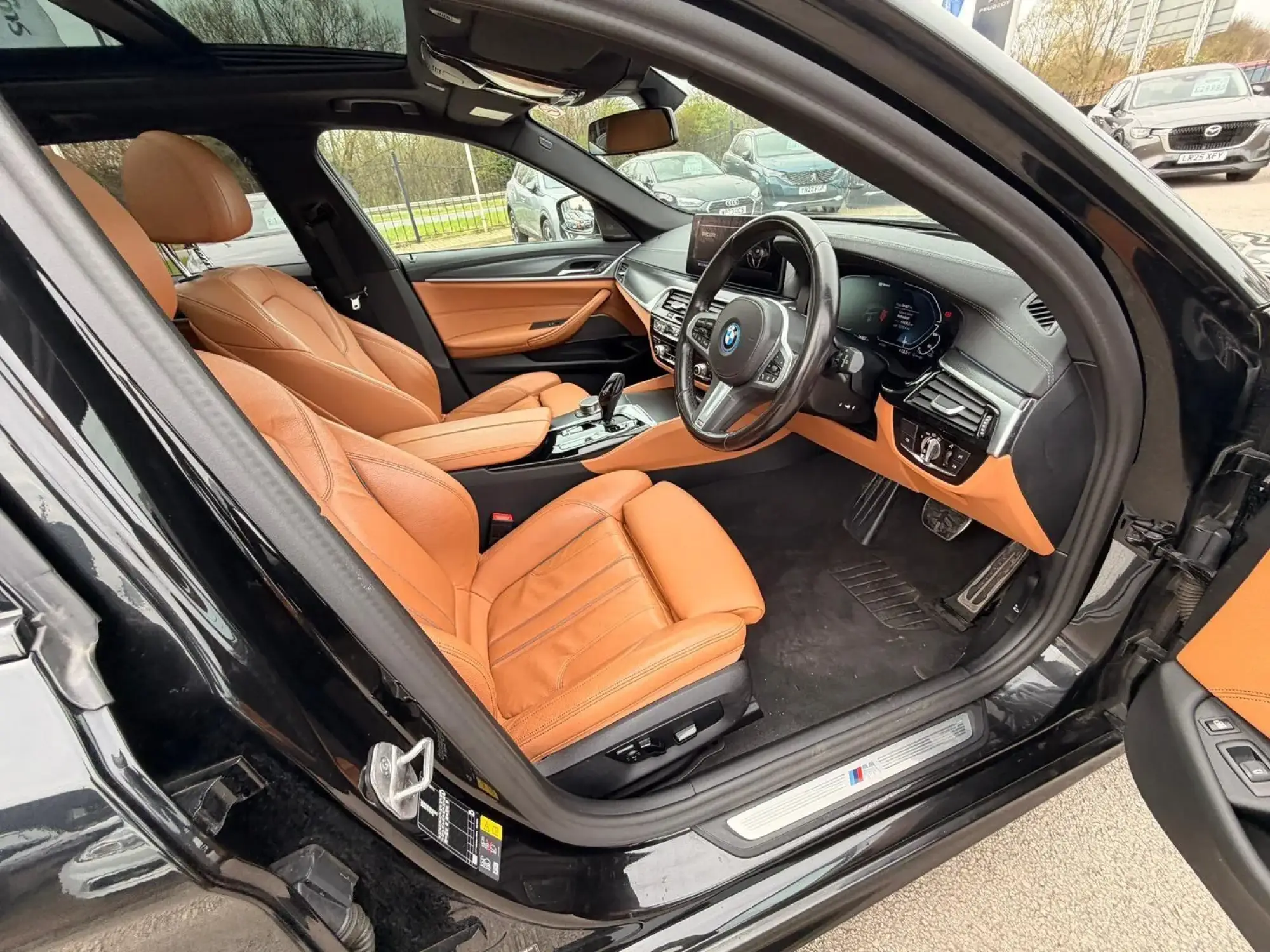 BMW 5 Series Image 11