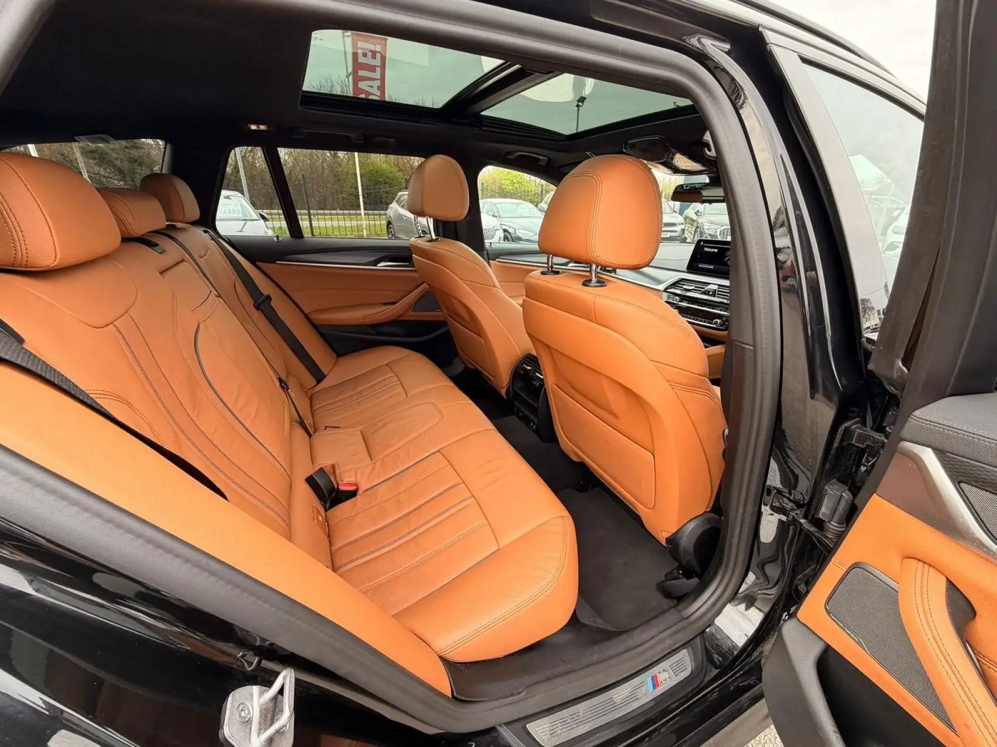 BMW 5 Series Image 17
