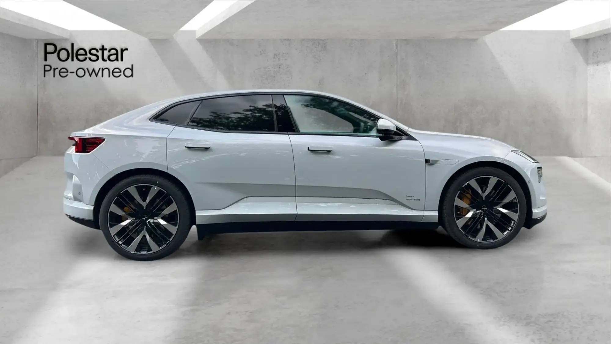 Polestar 4 SUV Image 2