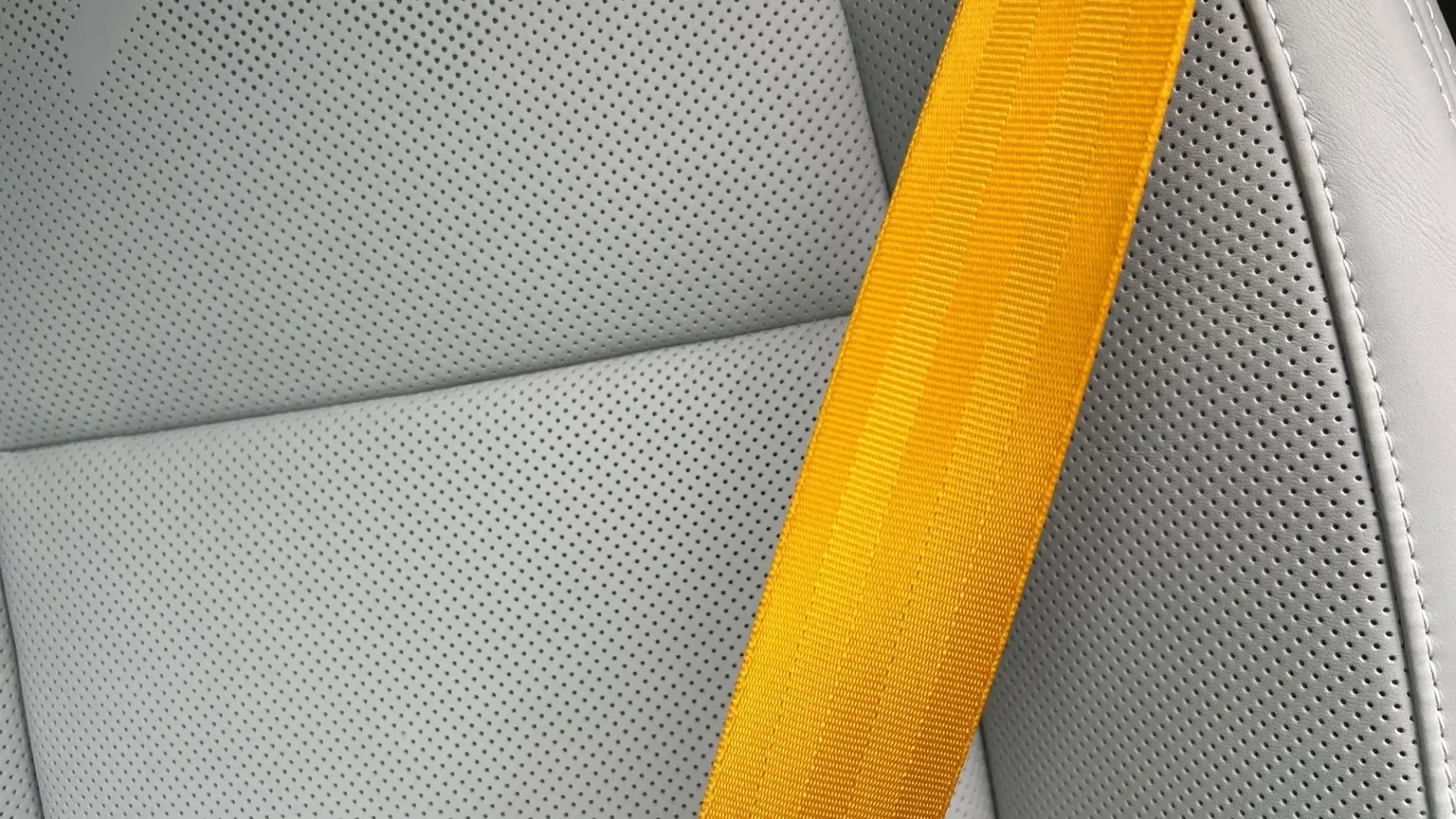Polestar 4 SUV Image 34