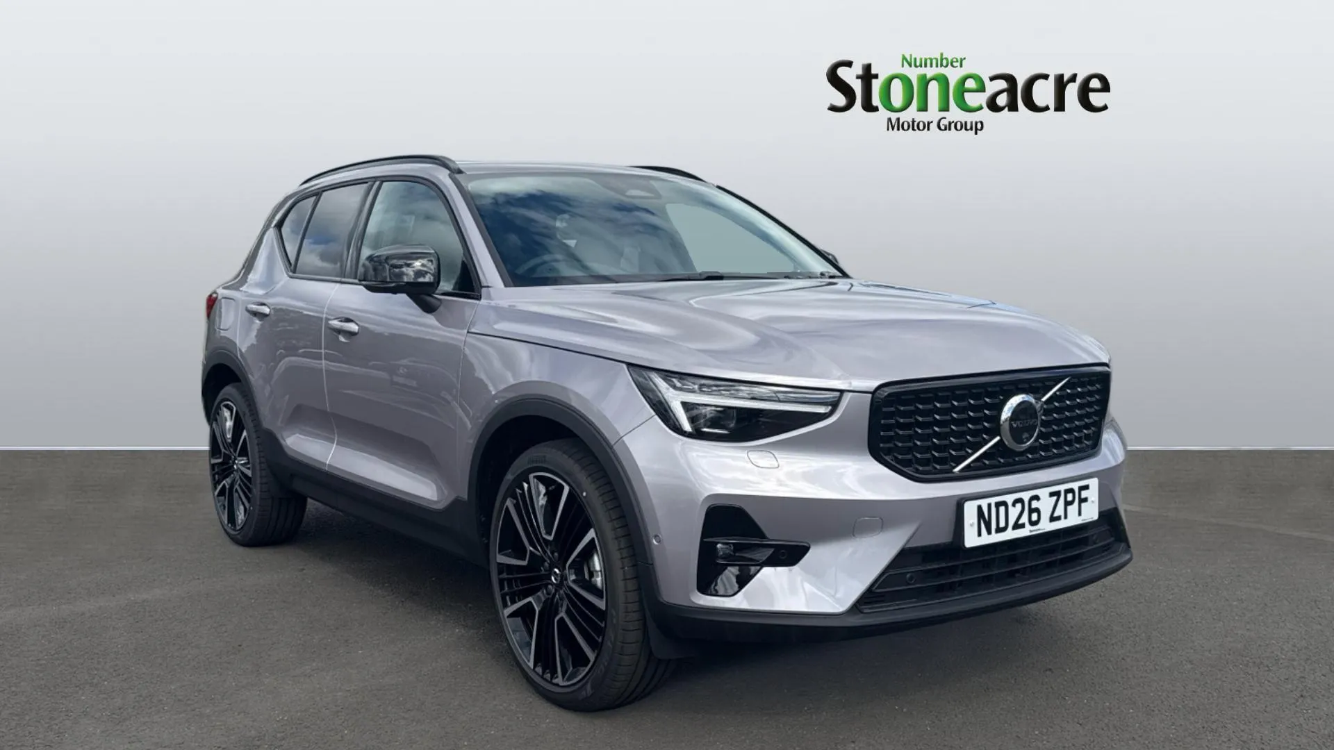 Volvo XC40 listing photo