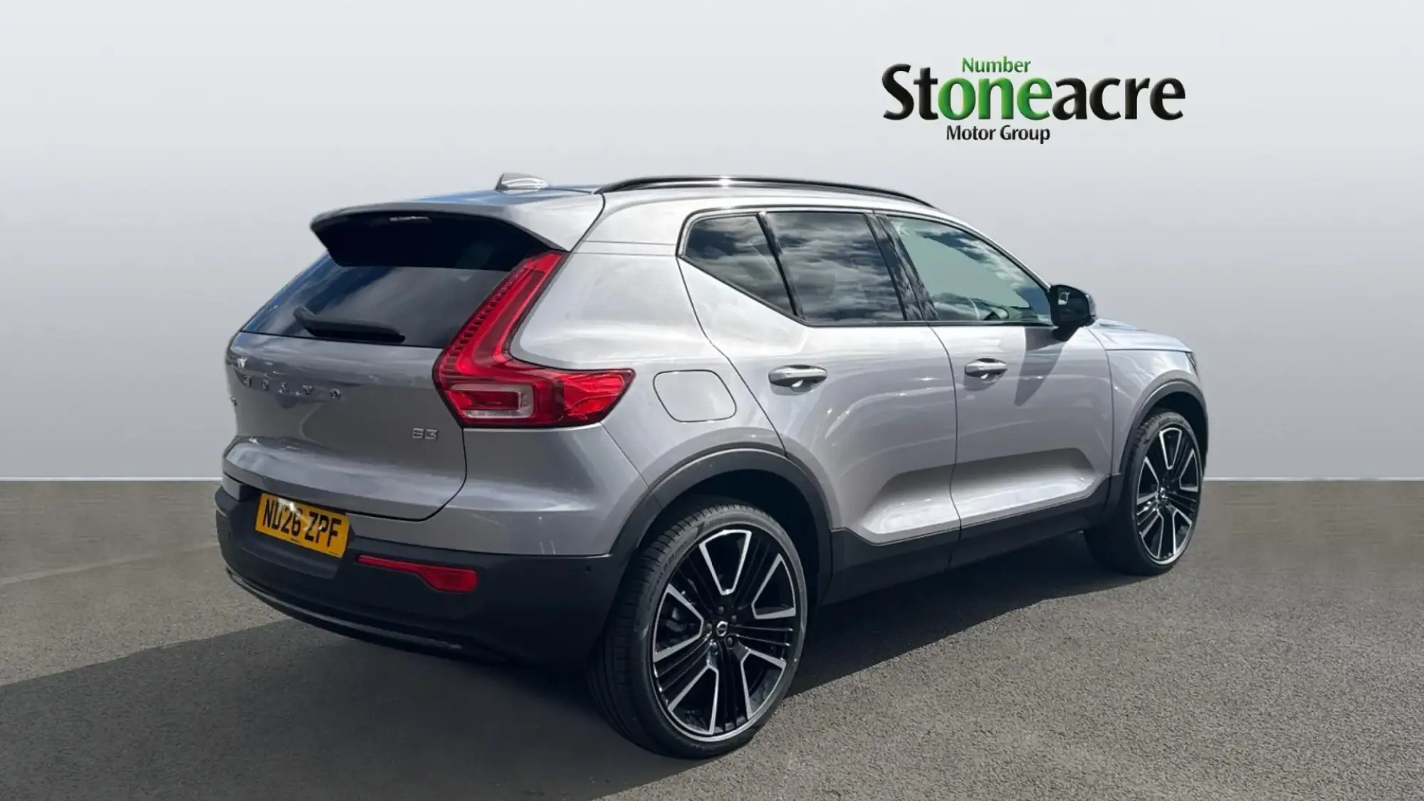 Volvo XC40 Image 2