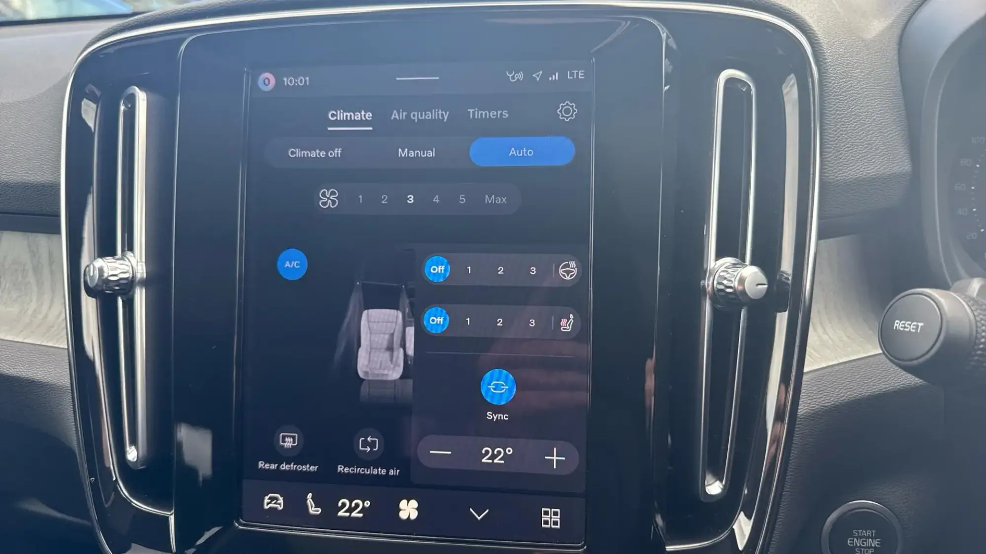Volvo XC40 Image 17