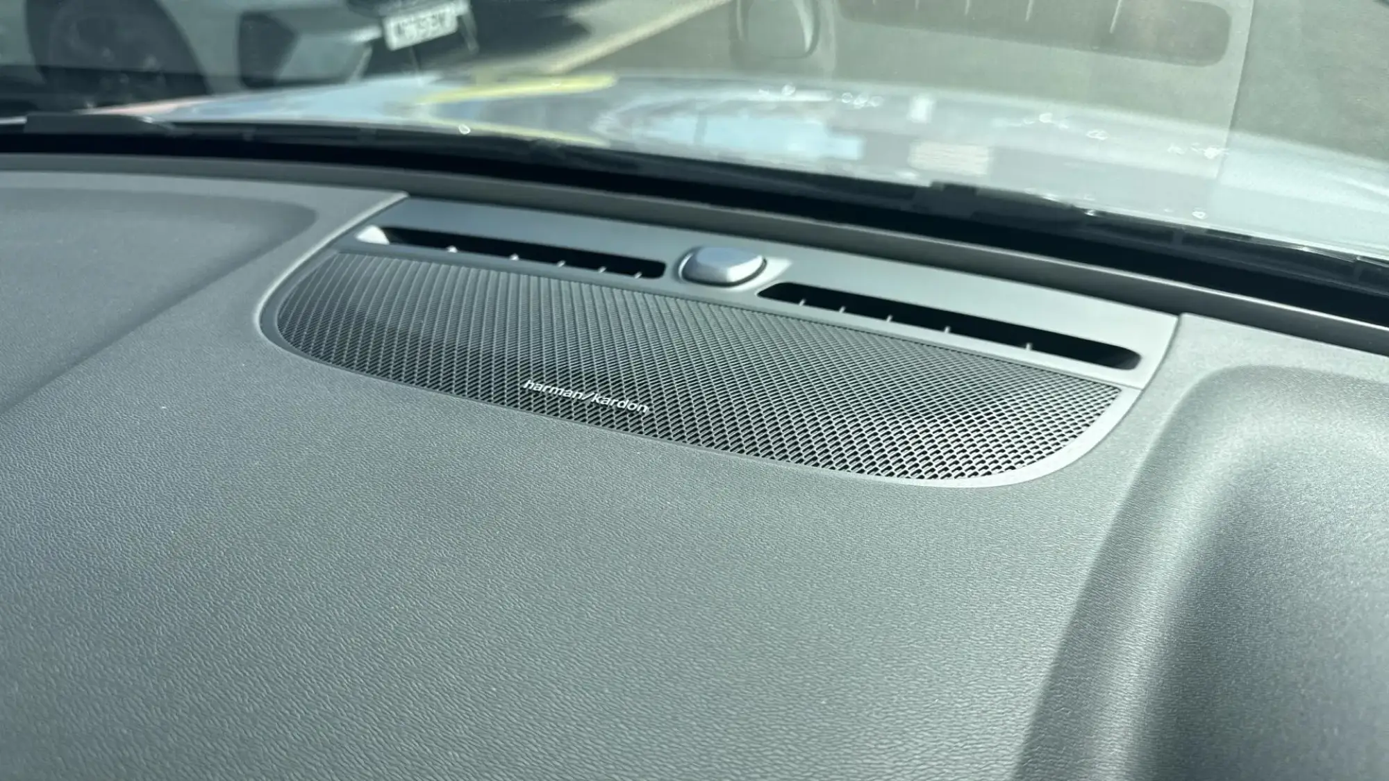 Volvo XC40 Image 23