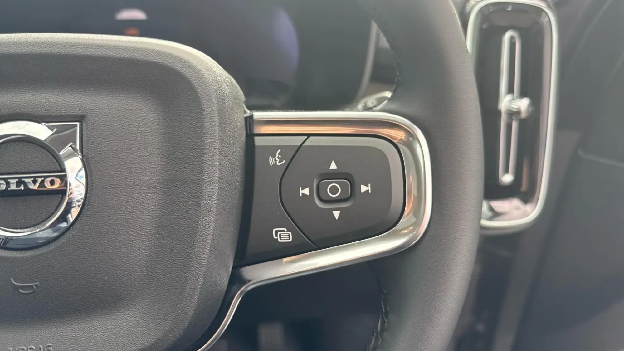Volvo XC40 Image 26