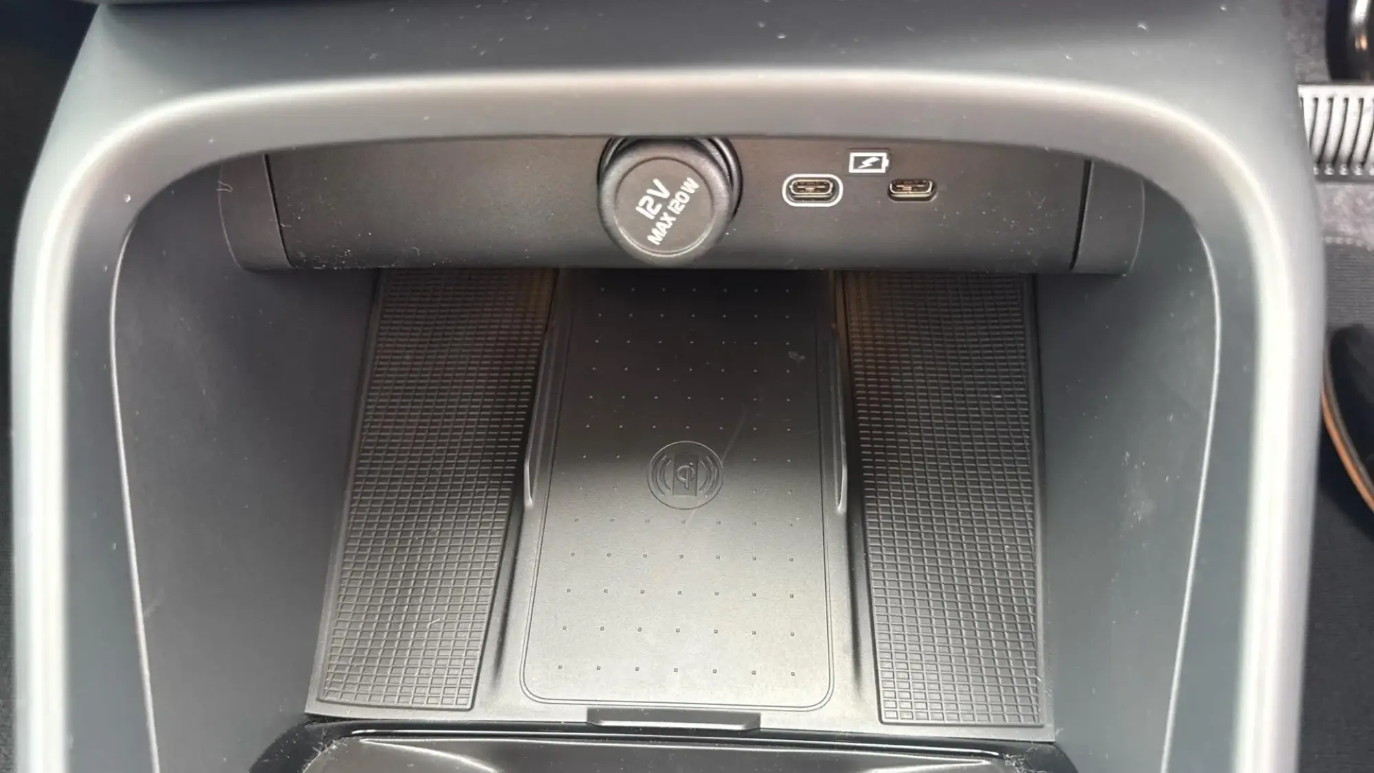 Volvo XC40 Image 30
