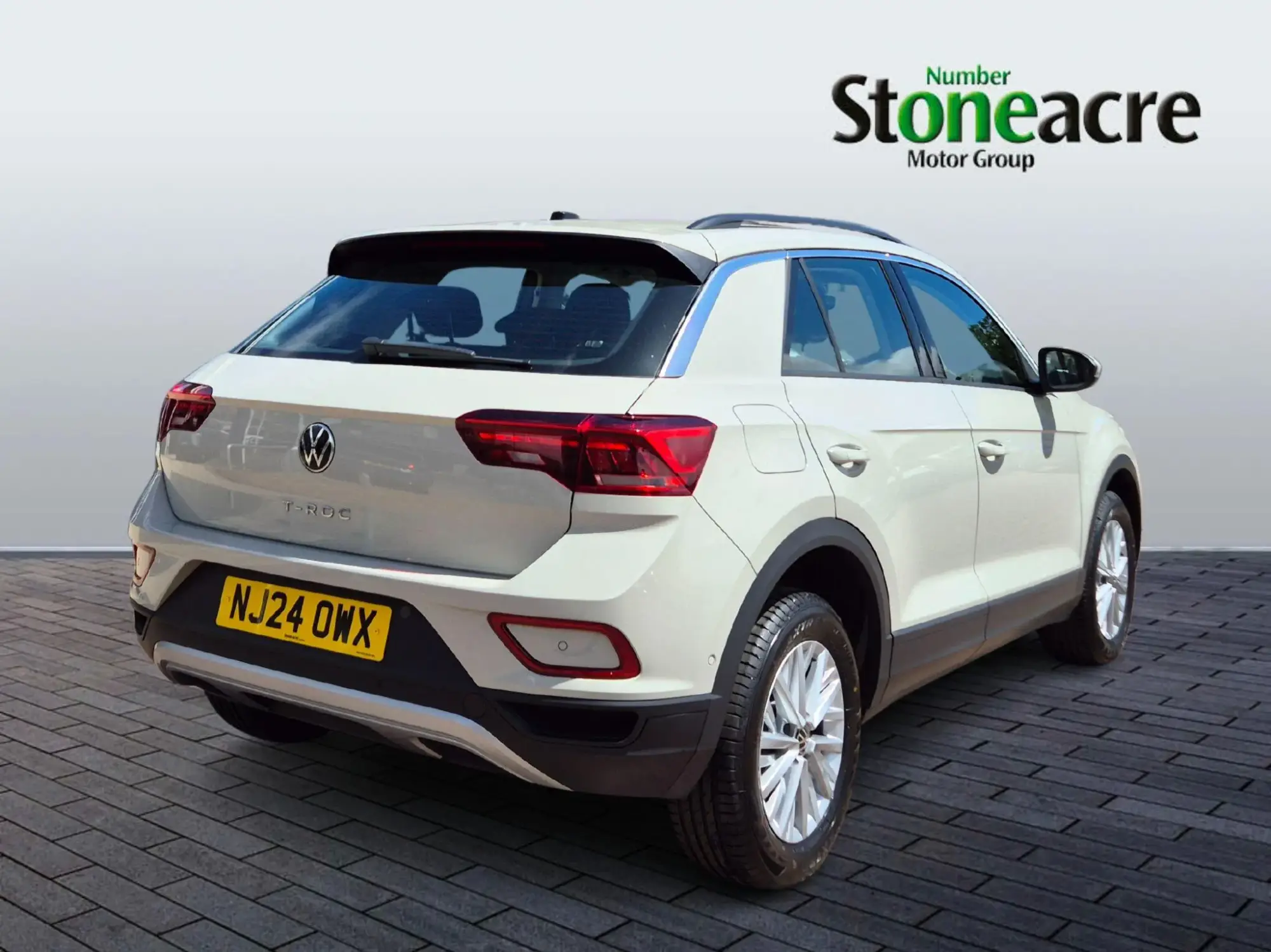 Volkswagen T-Roc 1.5 TSI Life DSG 2WD Euro 6 (s/s) 5dr NJ24OWX Image 3