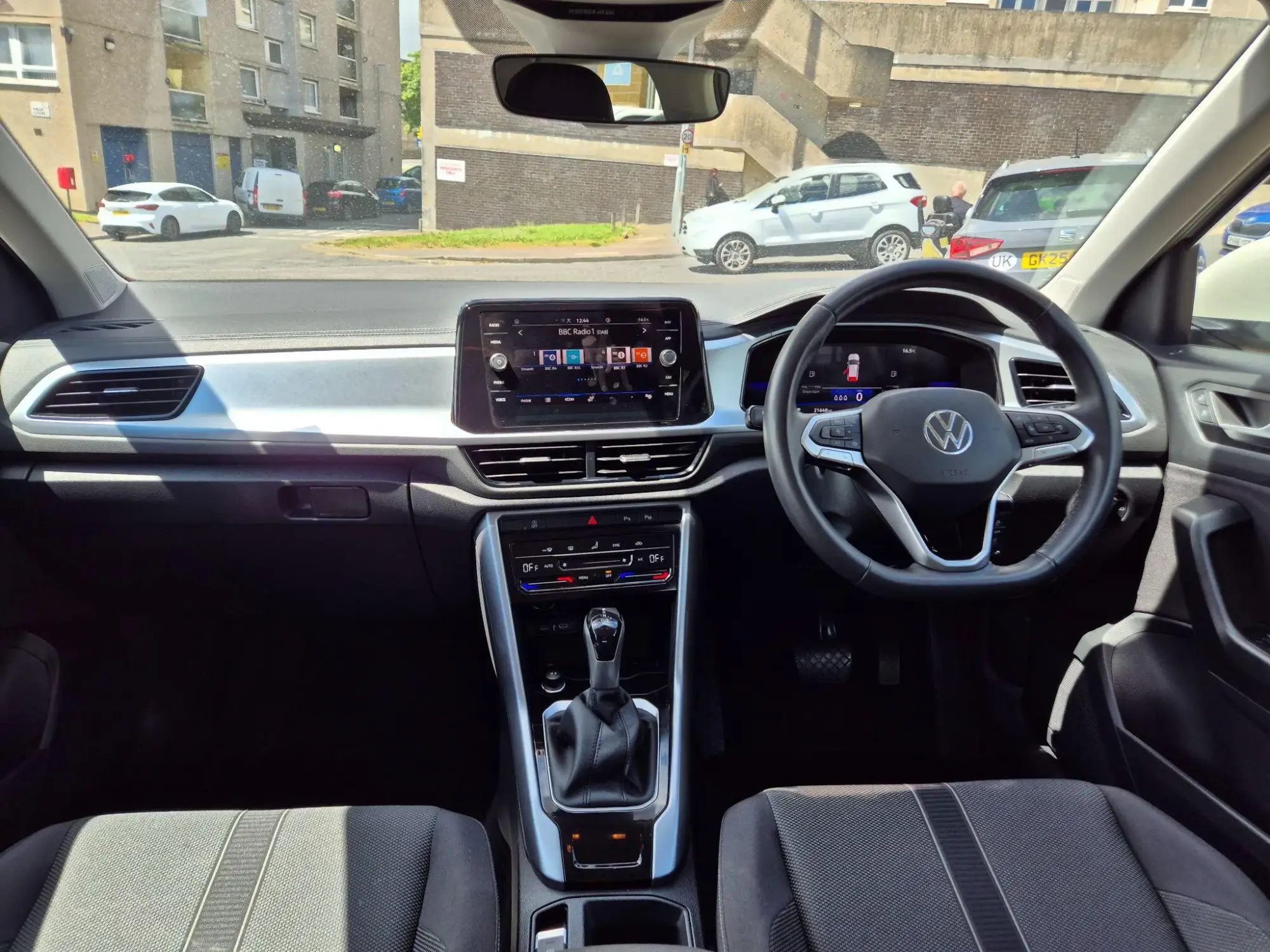 Volkswagen T-Roc Image 13 Volkswagen T-Roc Image 13