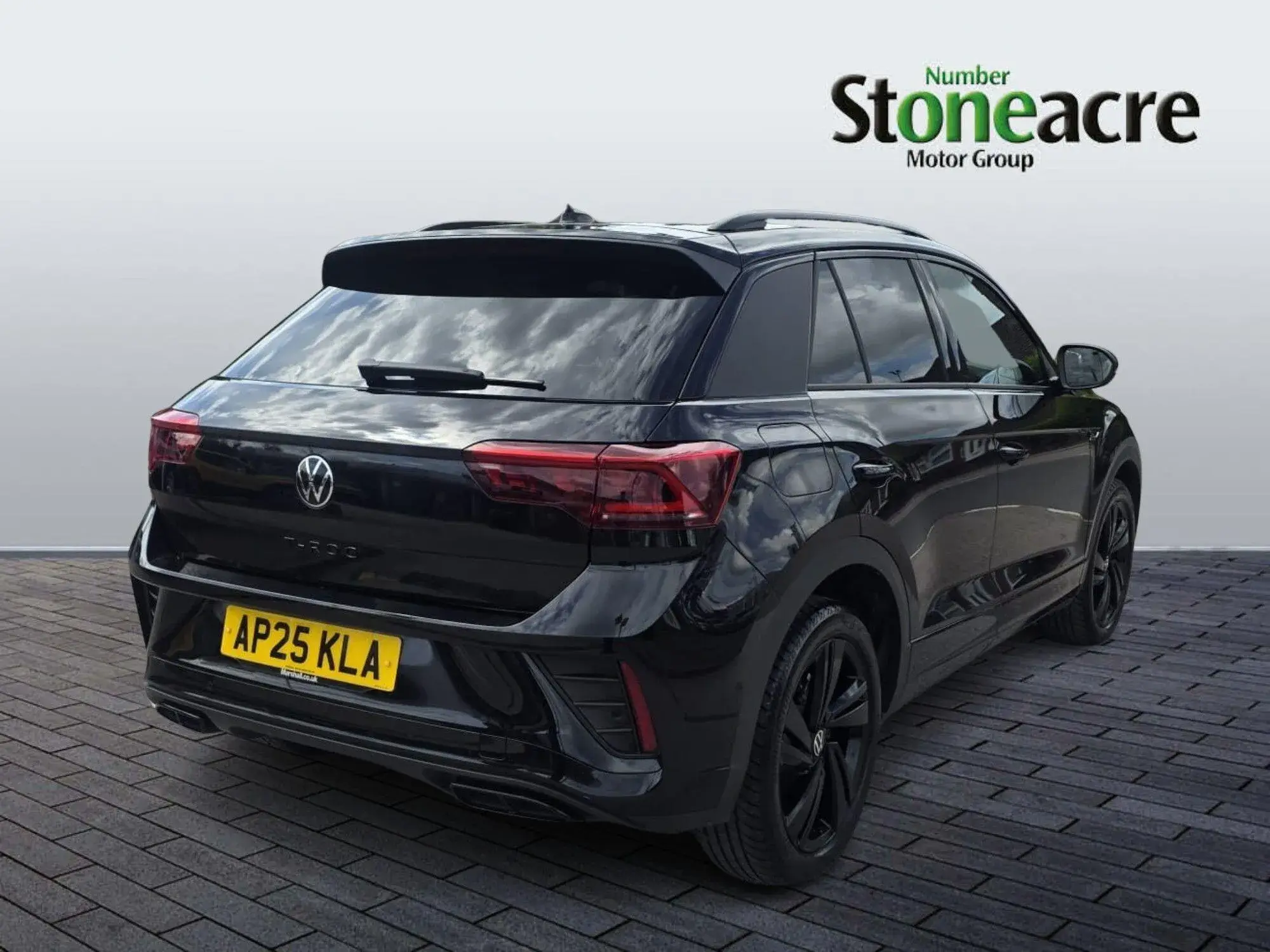 Volkswagen T-Roc 1.5 TSI Black Edition DSG Euro 6 (s/s) 5dr AP25KLA Image 3 Volkswagen T-Roc 1.5 TSI Black Edition DSG Euro 6 (s/s) 5dr AP25KLA Image 3