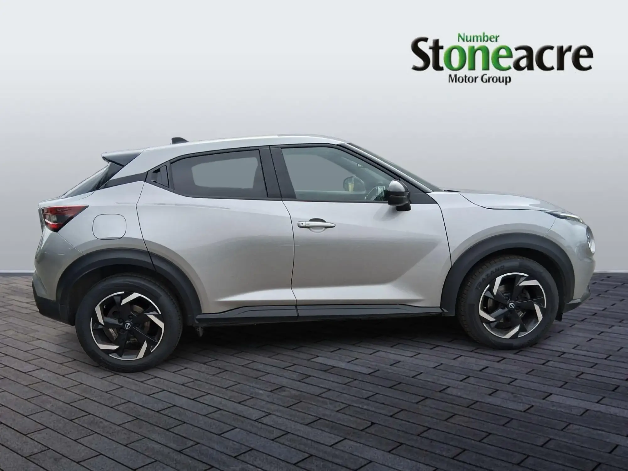 Nissan Juke Image 2