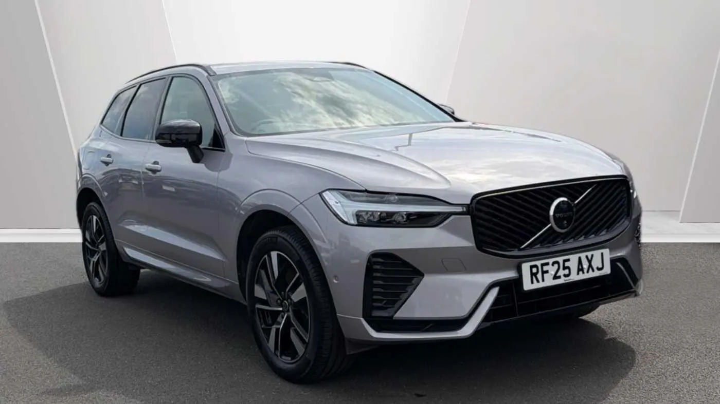 2025 VOLVO XC60